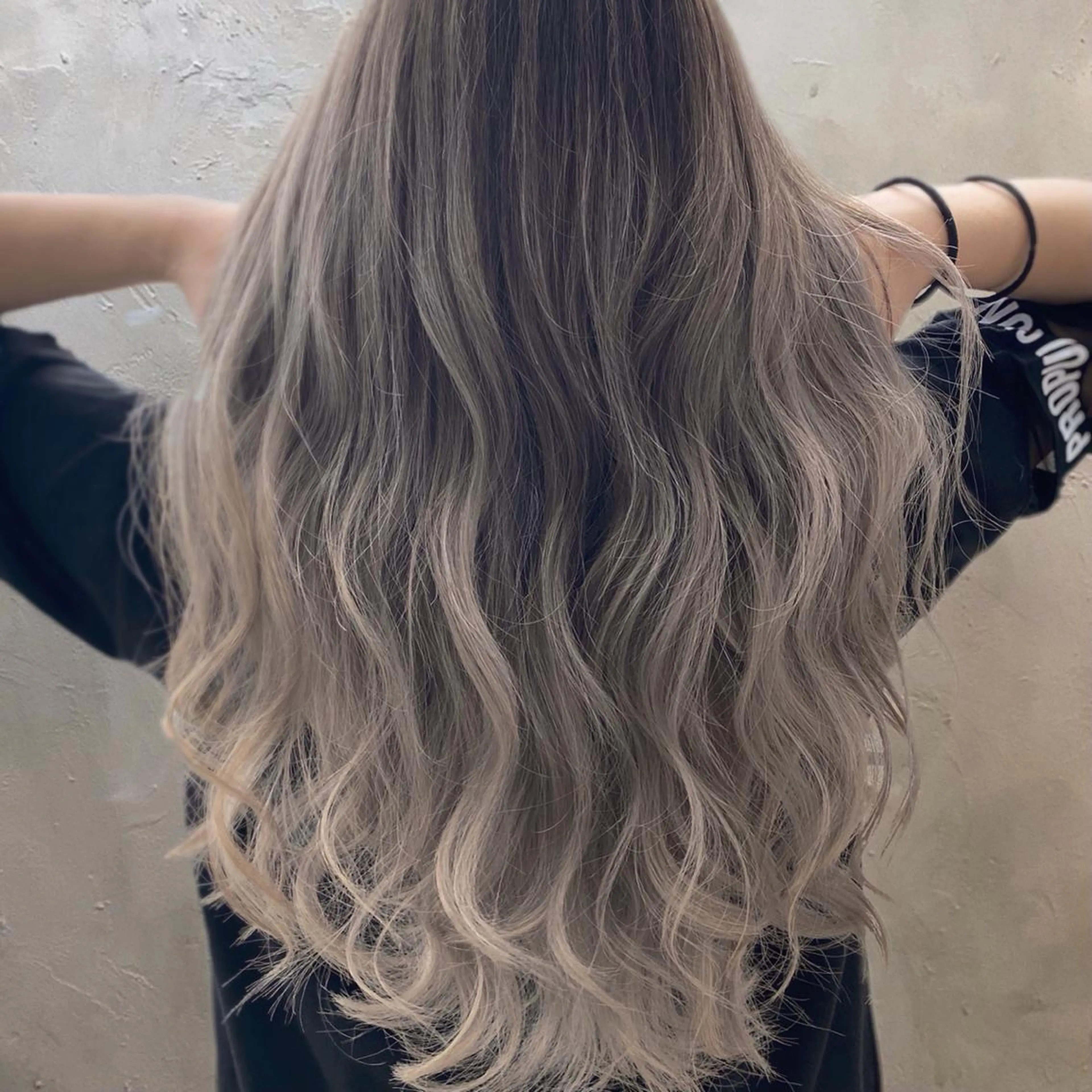 【OLAPLEX】💎ケアグラデーション🌈ブリーチカラー+カット✂の写真