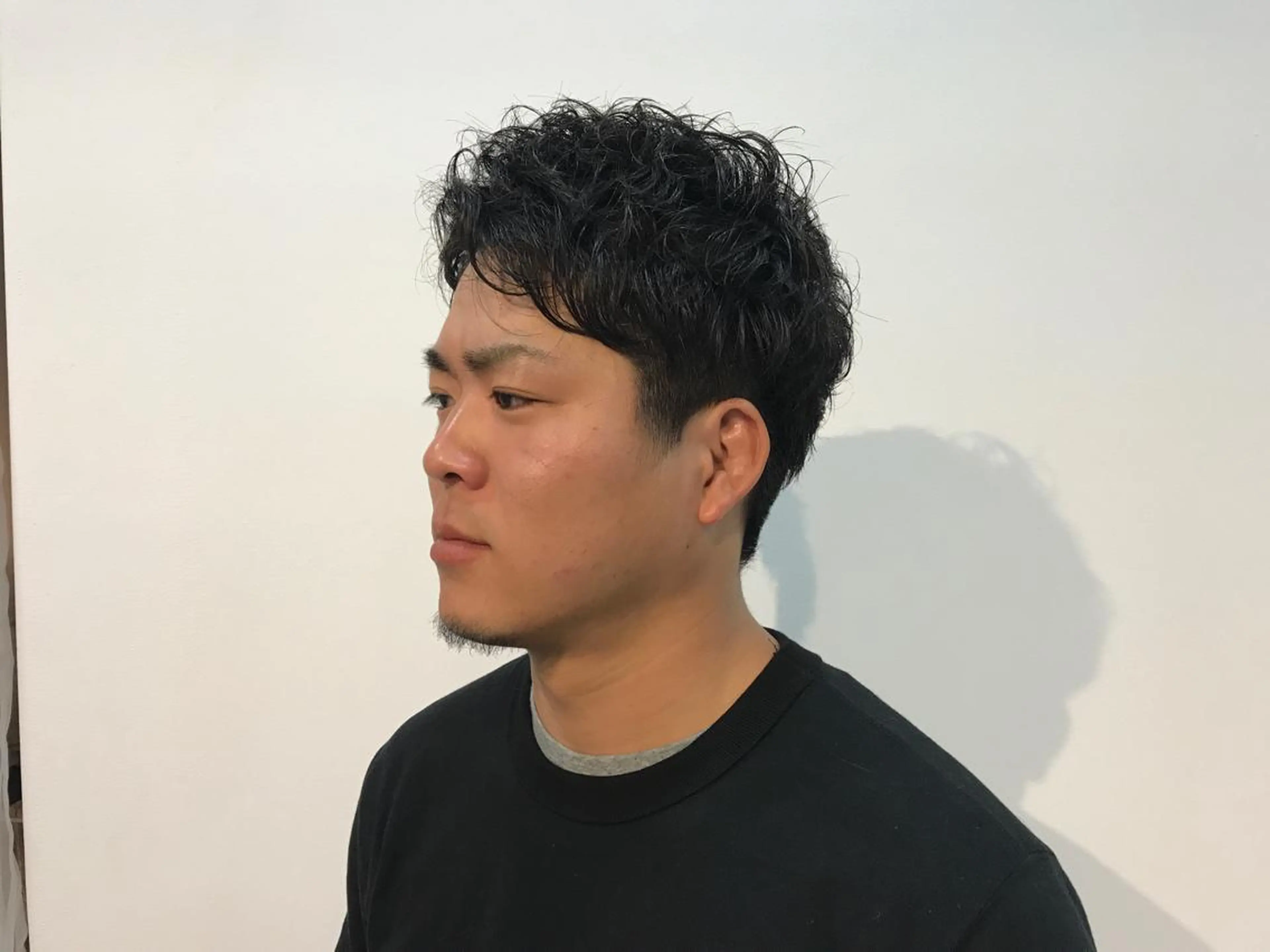 ショート パーマ 佐伯 彰太のヘアスタイル