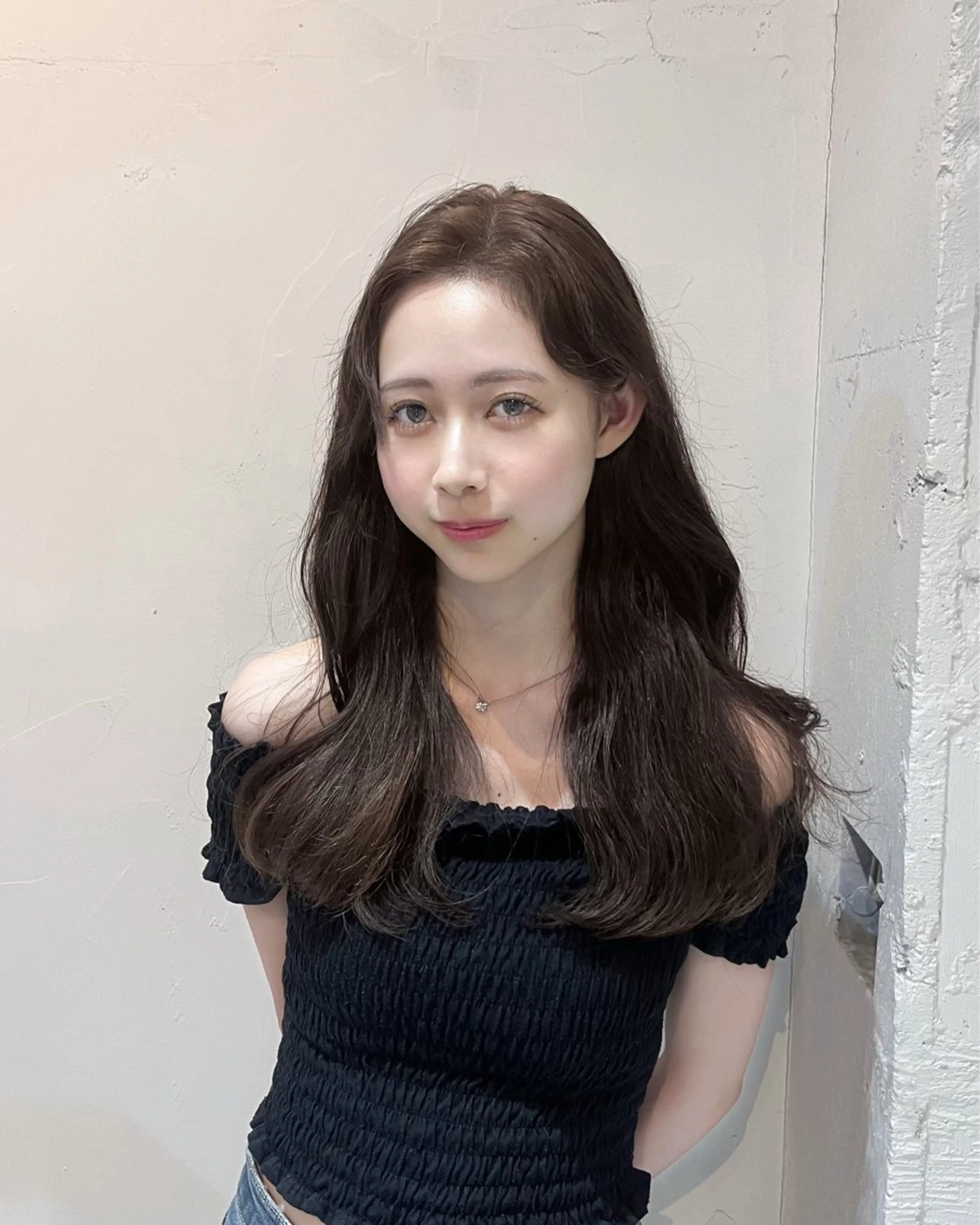 ロング カラー ベージュカラー ブリーチ ダブルカラー ブリーチなしカラー 暗髪ツヤ感カラー/ YUNAのヘアスタイル