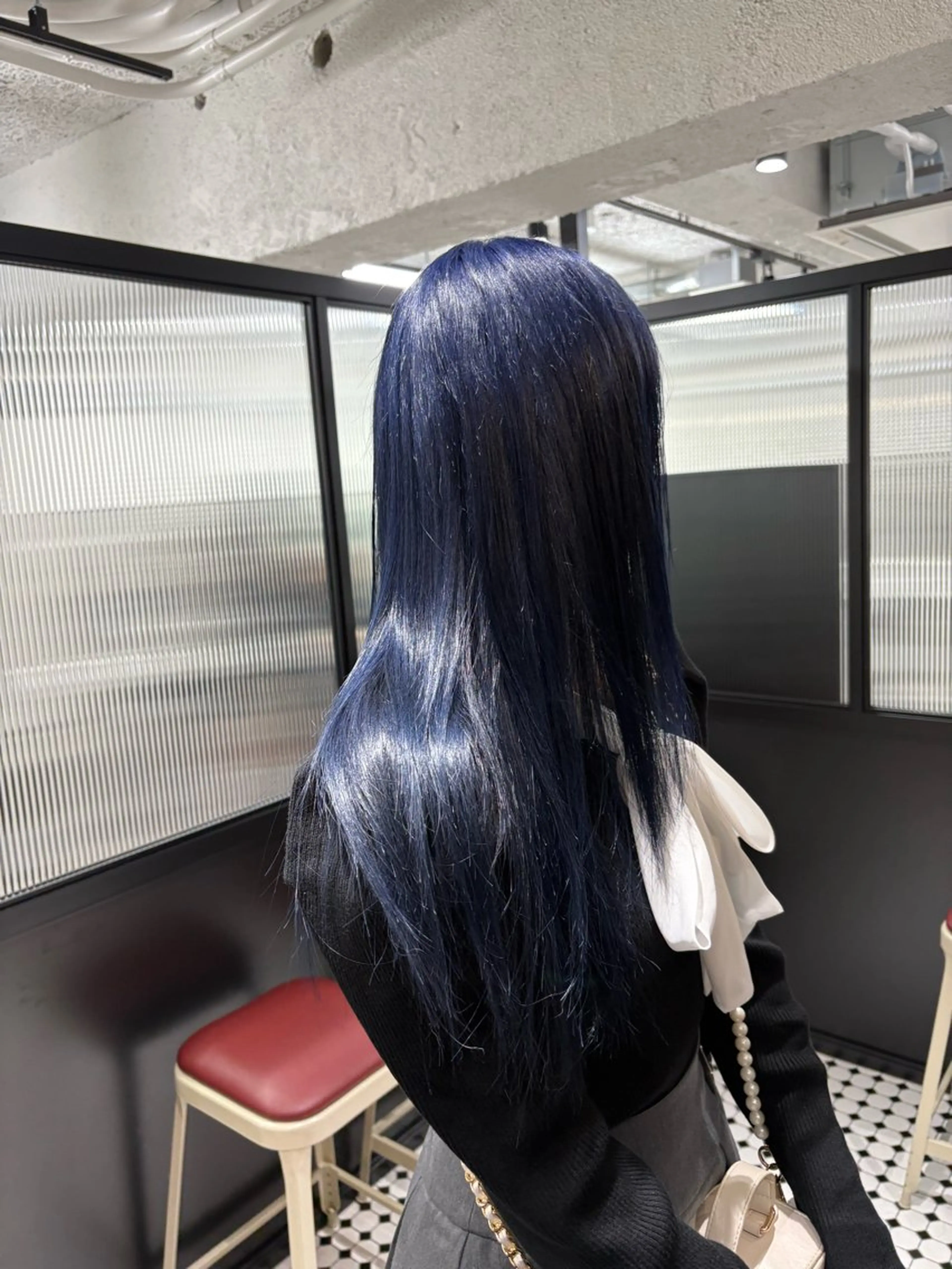ロング カラー ヘアカラー トリートメント 韓国ヘア暗髪 ダブルカラーメンズ可のヘアスタイル