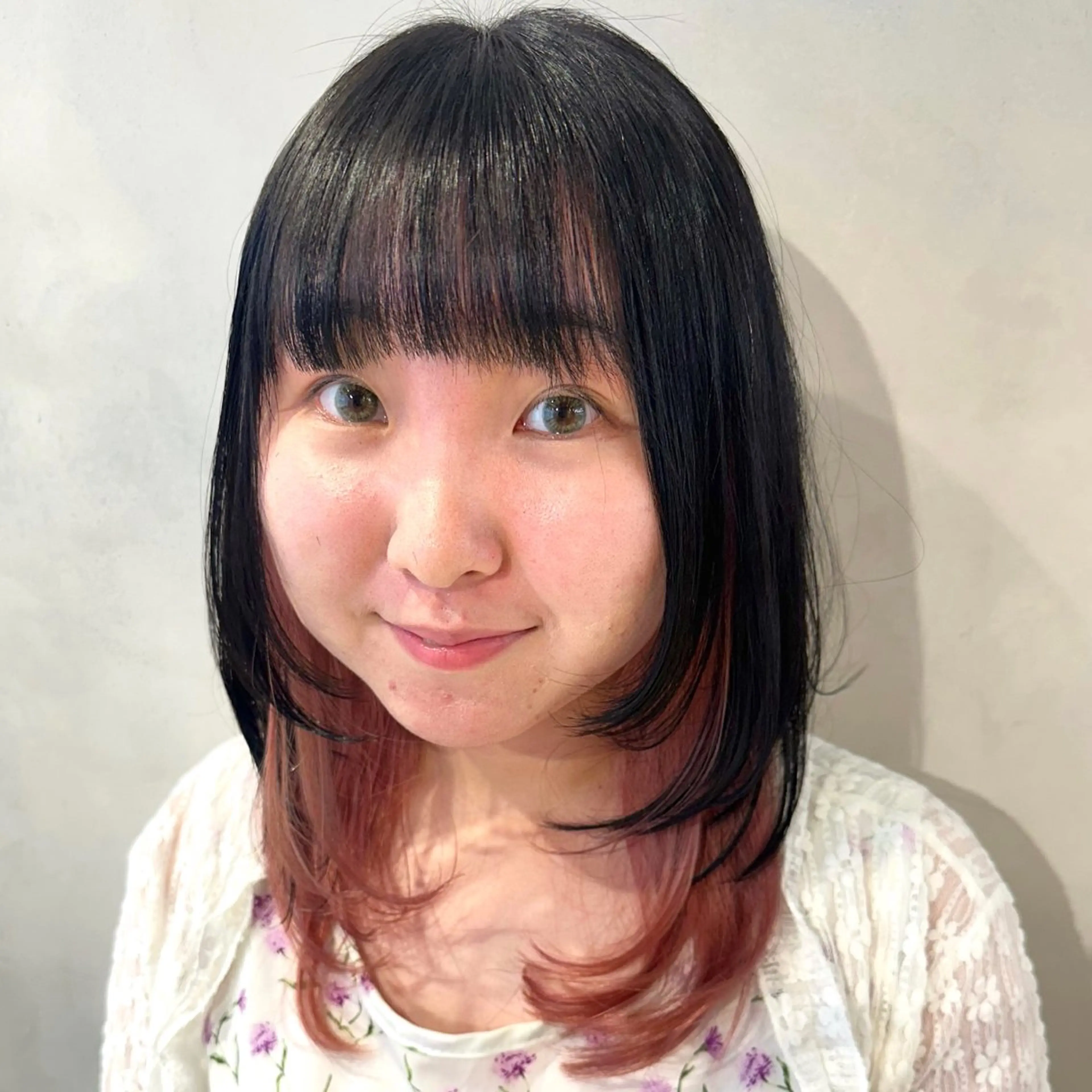 ミディアム カラー カット ヘアカラー トリートメント デザインカラー/パー マ🦖外岡咲希🦖のヘアスタイル