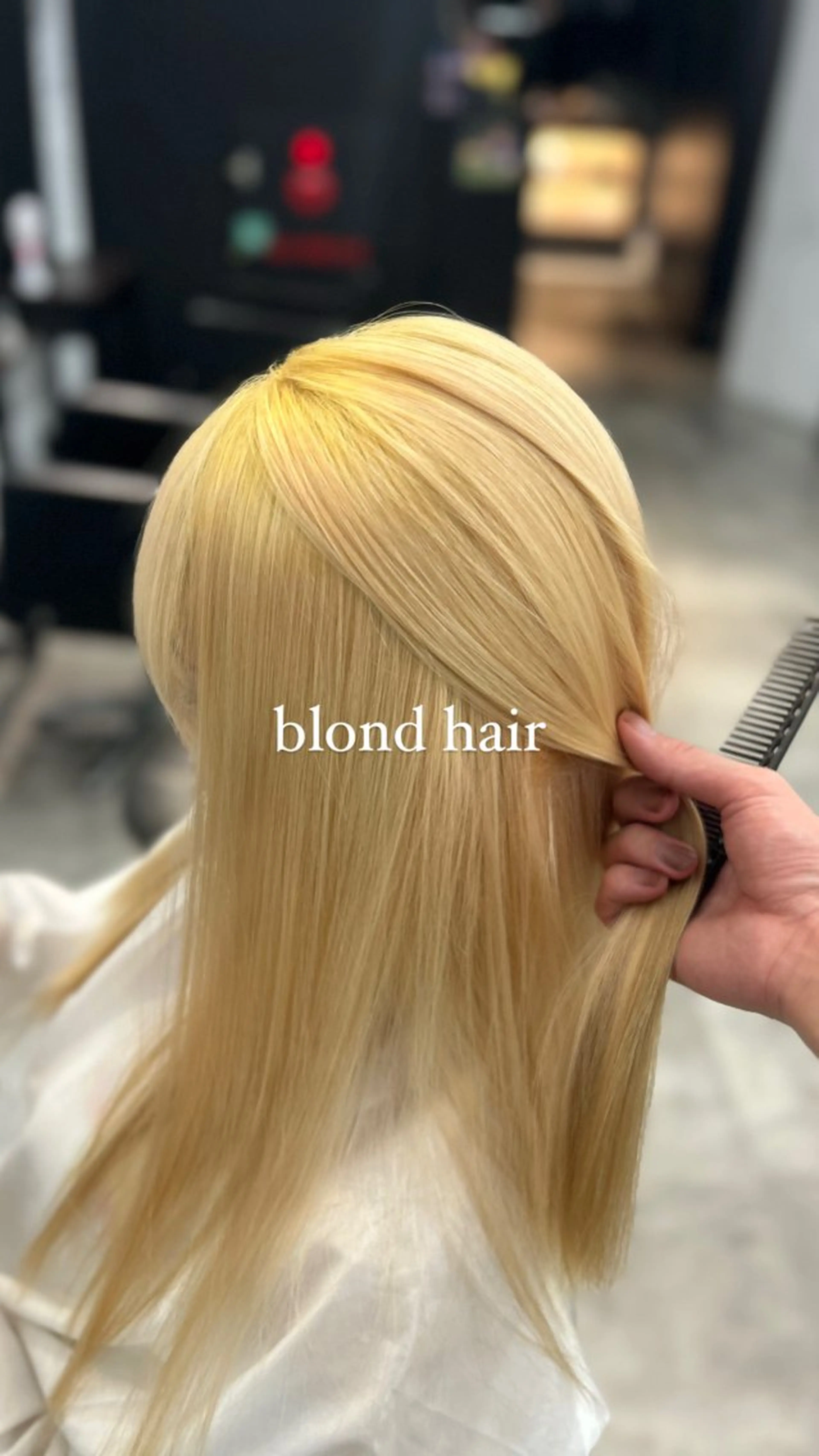 ショート カラー ブリーチ カット ヘアカラー トリートメント 浅倉艶🐈‍⬛ /ウルフ/レイヤーのヘアスタイル