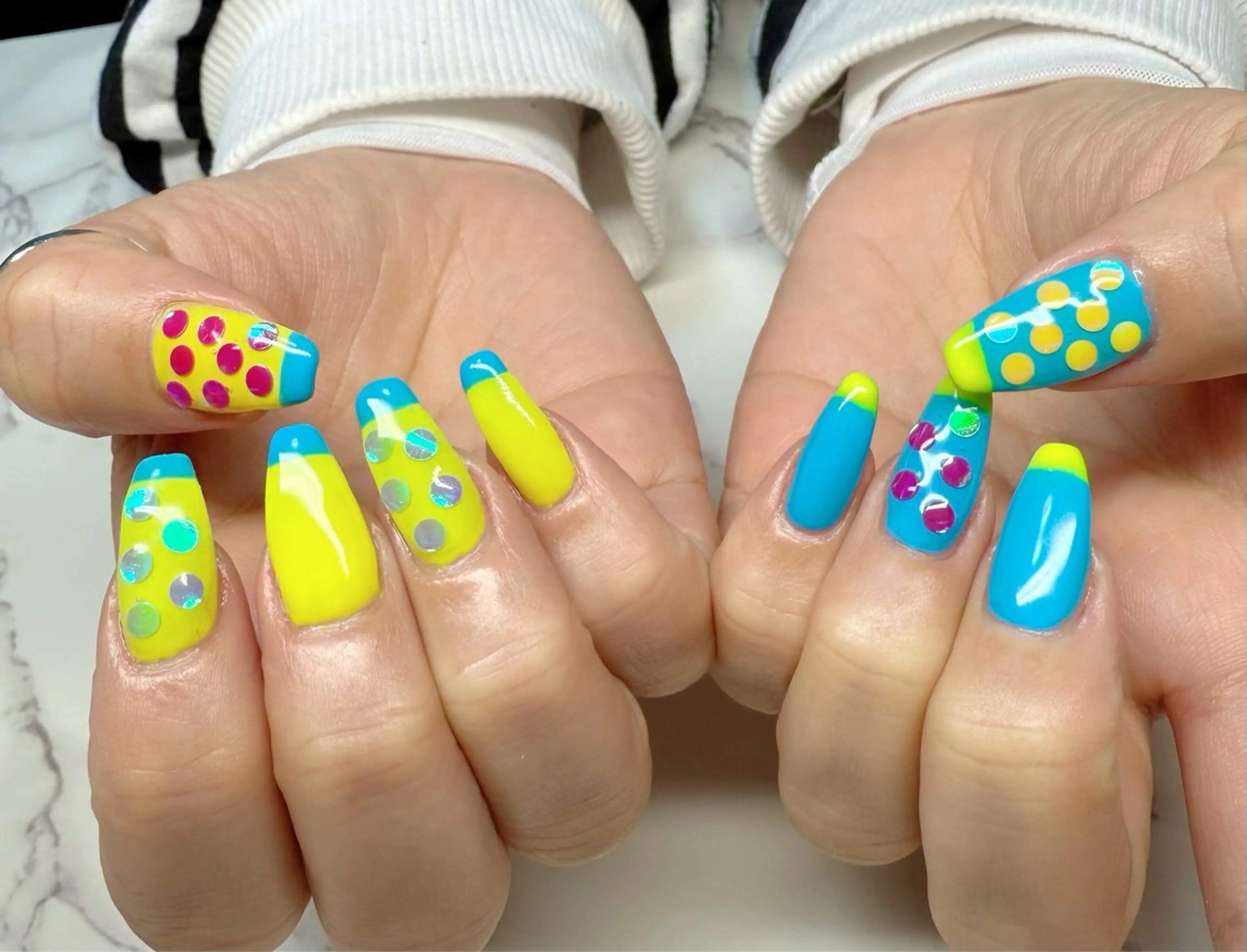 ネイル アートネイル チークネイル フレンチネイル 氷ネイル・うるうるネイル キラキラネイル M.N_ nailのネイルデザイン