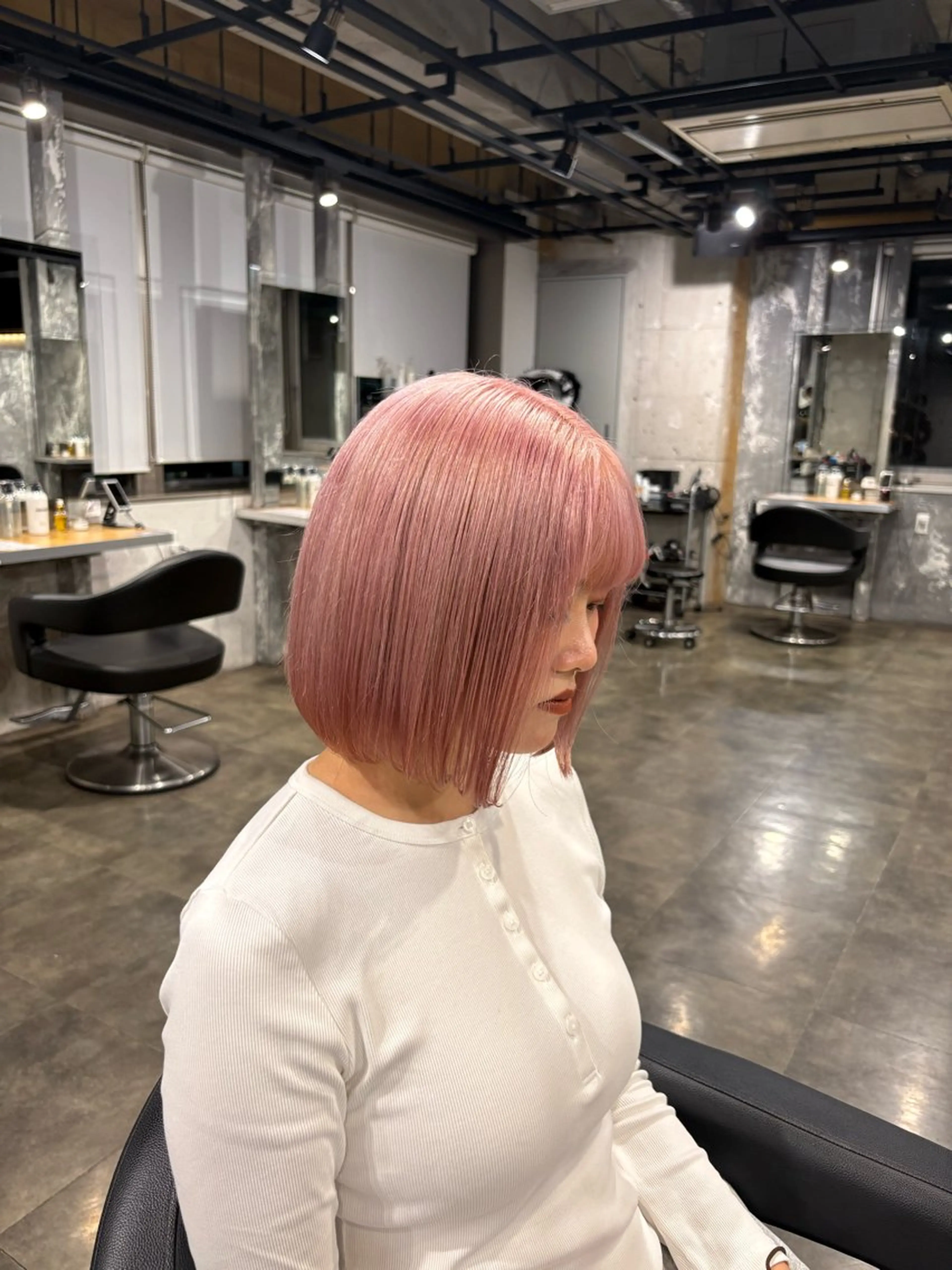 ショート カラー ヘアカラー ハイトーンブロンド 横浜💞ミオのヘアスタイル