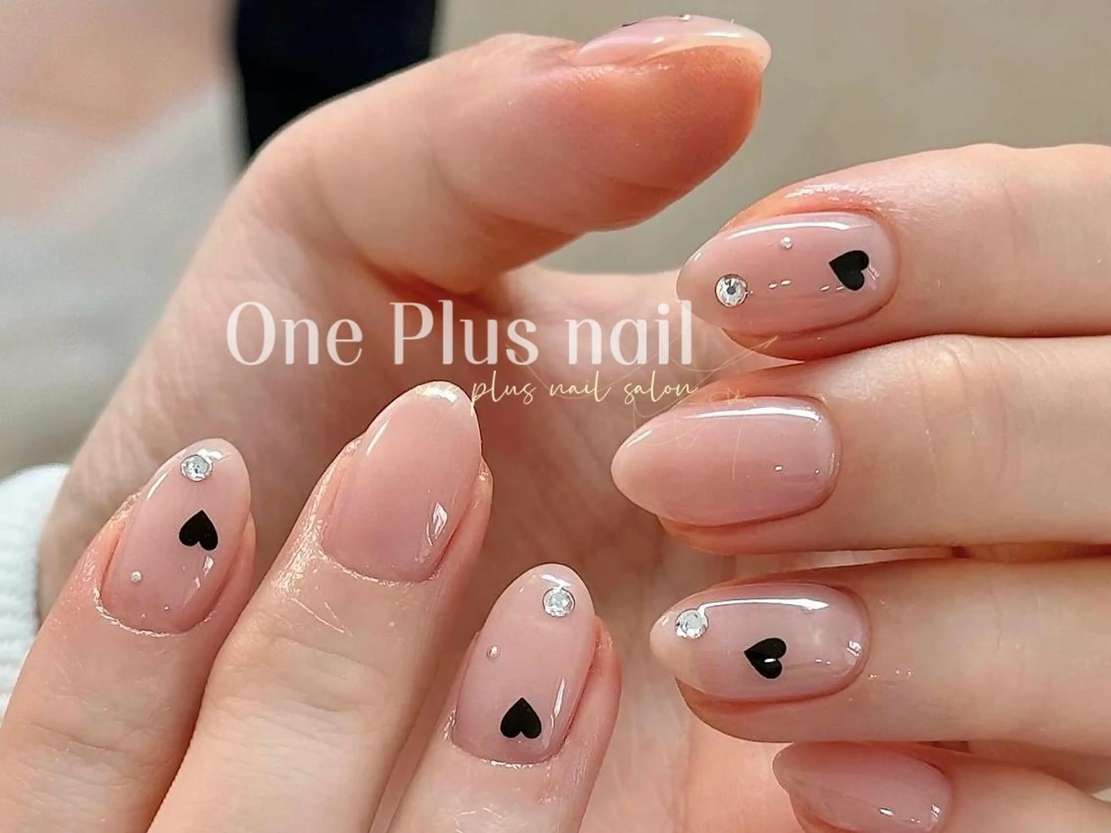 ネイル ガーリー ハート キラキラネイル 韓国ネイル ロングネイル One Plus Nail Salonのネイルデザイン