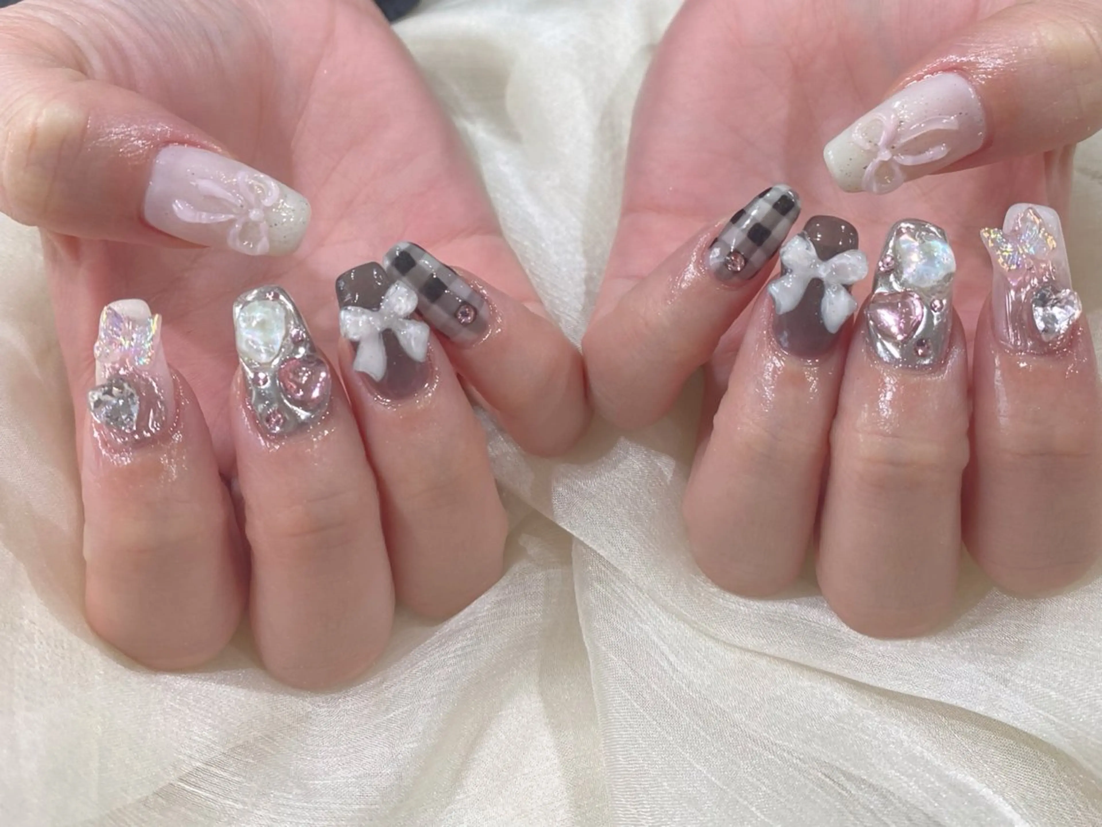 ミディアム ハンドネイル Nail  R💫 naoのネイルデザイン
