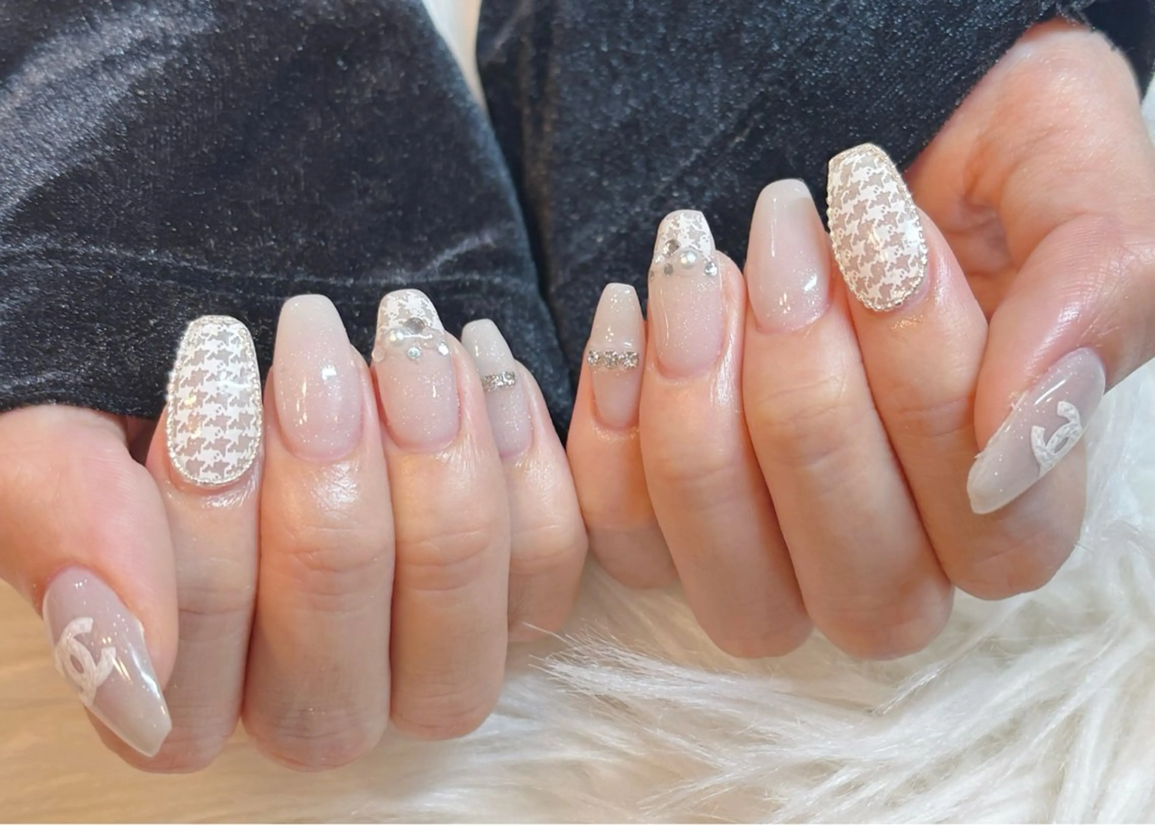 ネイル ハンドネイル le'a-レア-【ア イ×ネイル×眉】のネイルデザイン