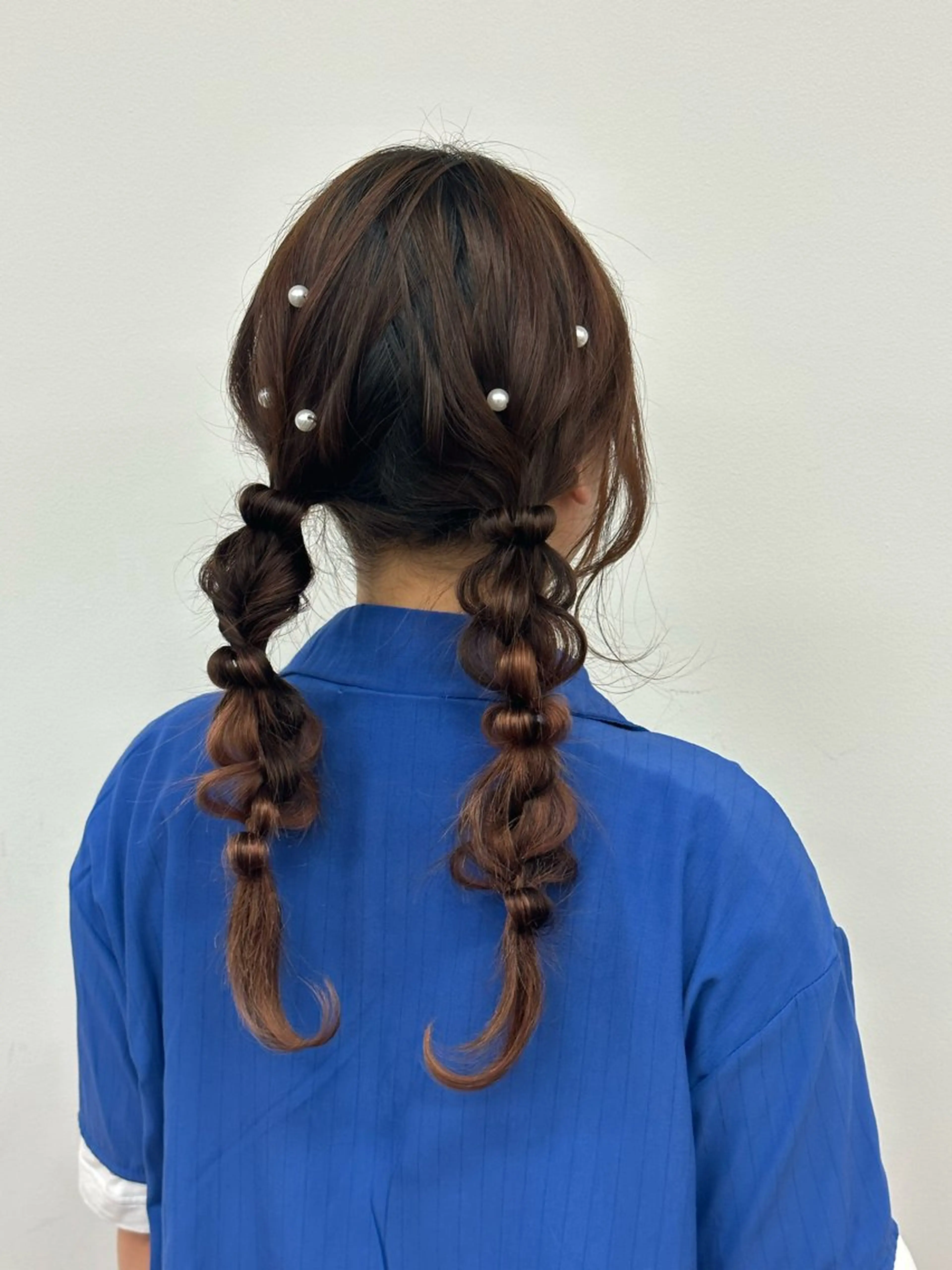 ロング ヘアアレンジ rebloom所属・山之内匠/艶カラー/ ハイトーン/ブリーチのヘアスタイル