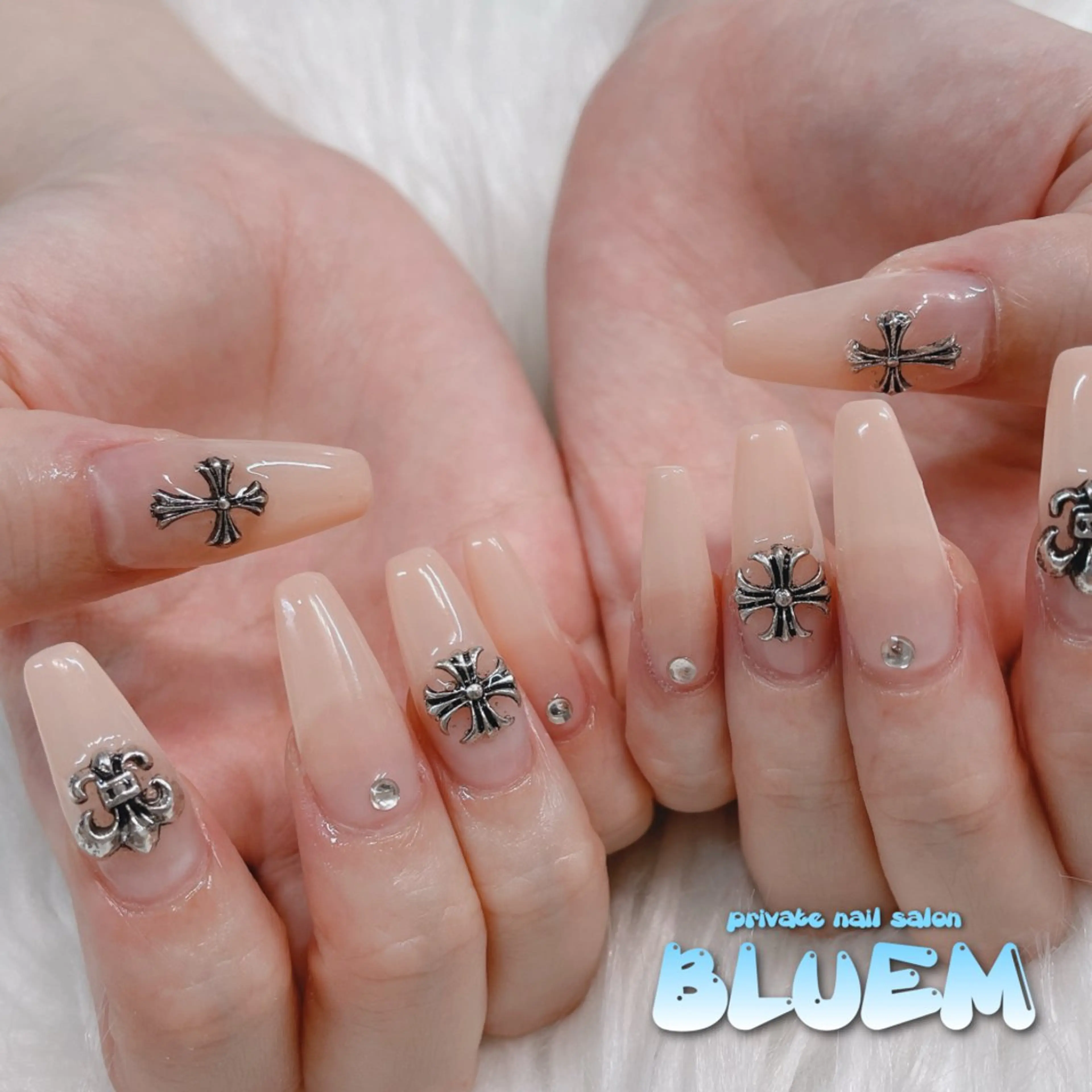 ネイル ハンドネイル BLUEM所属・BLUEM さやかのネイルデザイン