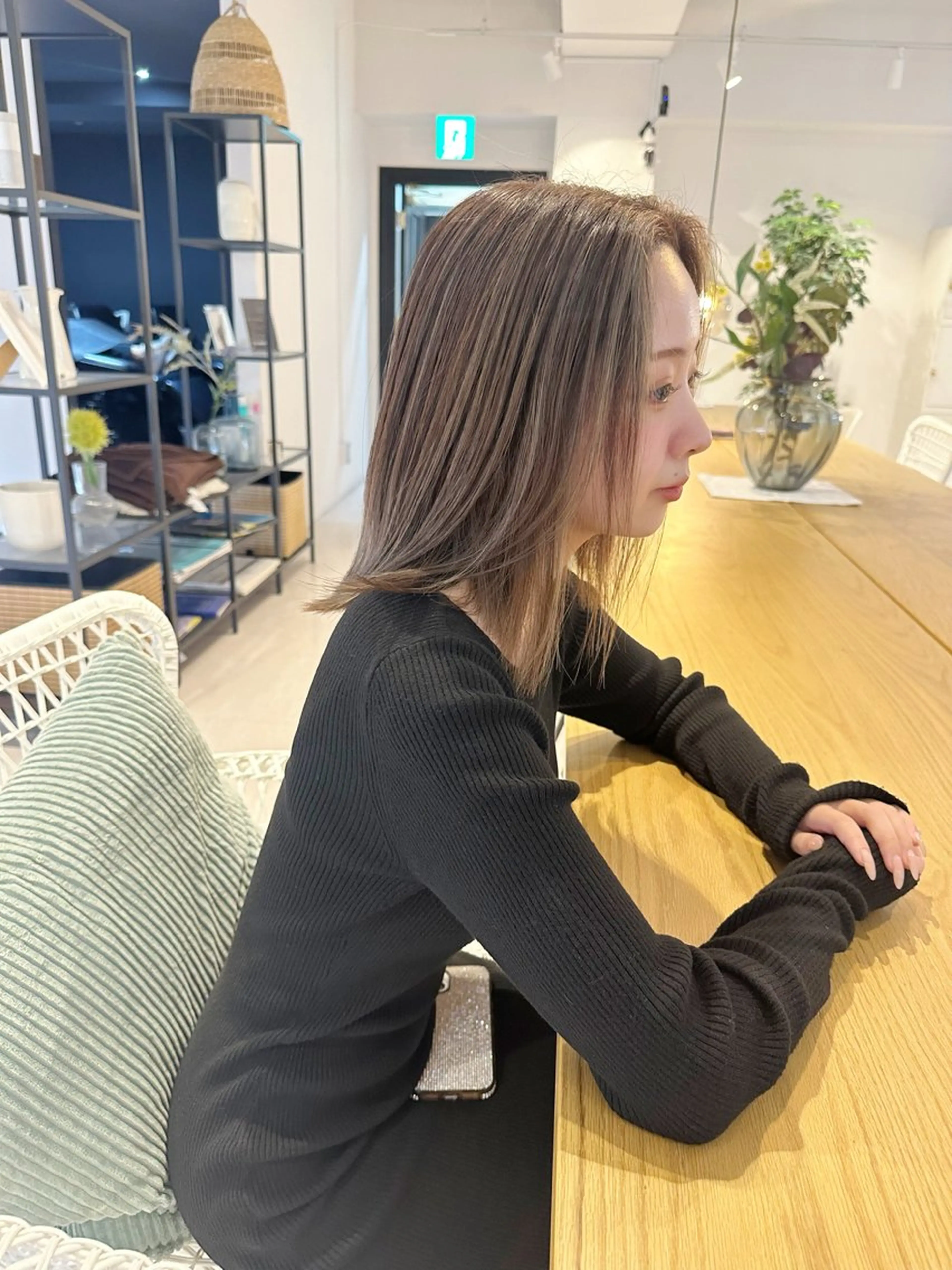 ミディアム カラー カット ヘアカラー トリートメント schon 仙台のヘアスタイル