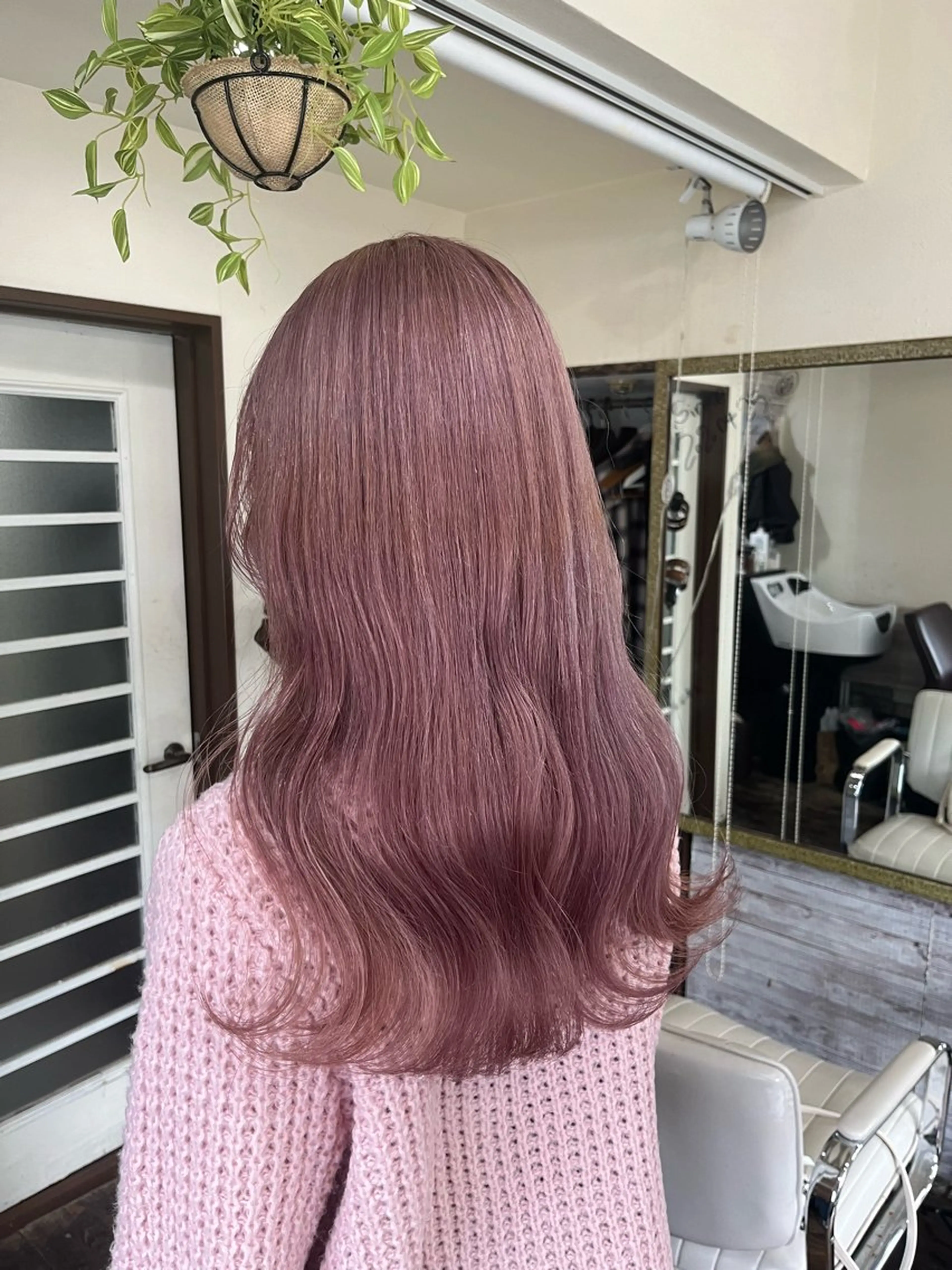 ミディアム カラー ブリーチ ラベンダーカラー ラベンダーピンク ピンクカラー ヘアカラー 渡辺 健太のヘアスタイル