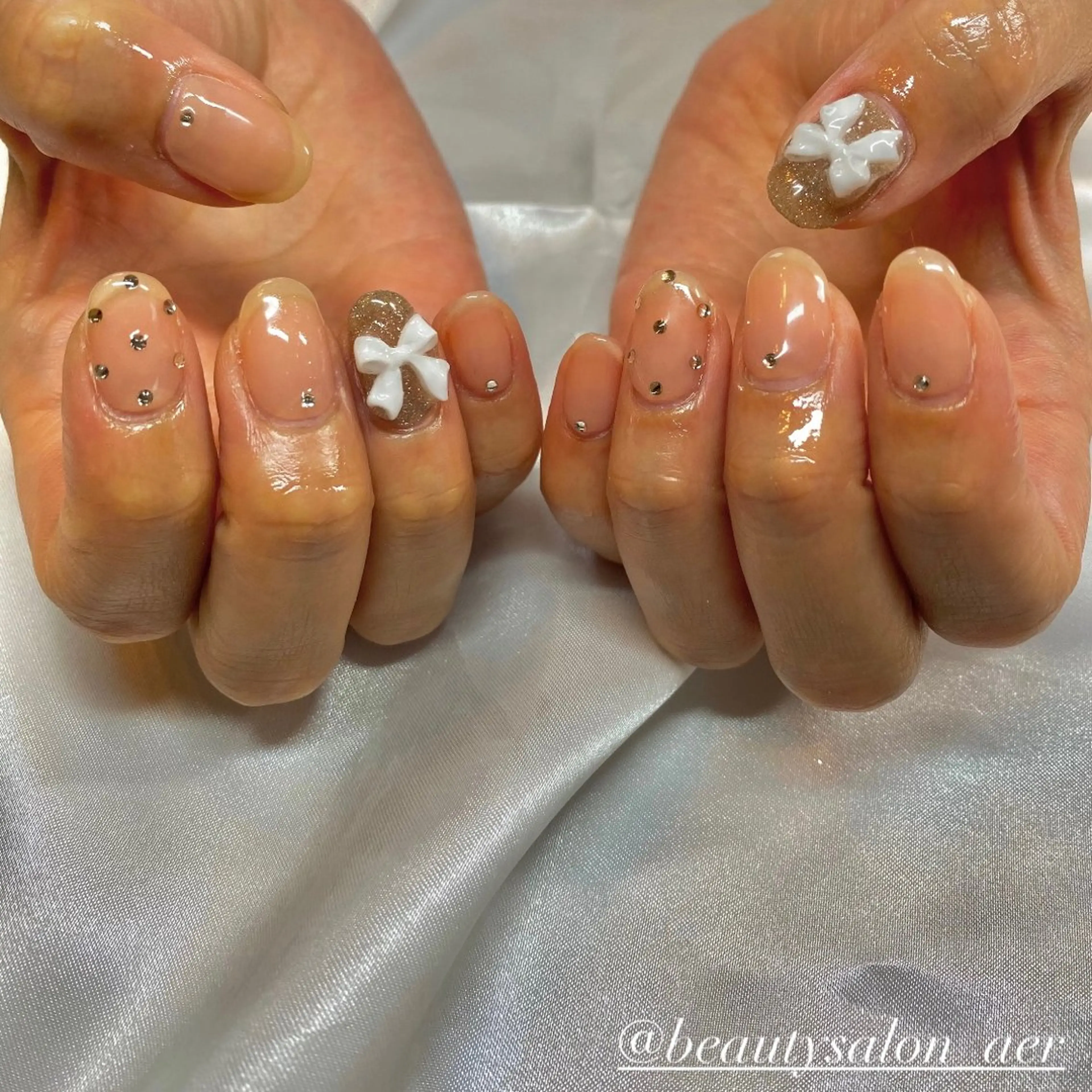 ネイル リボン デコパーツが得意♪ ネイル/眉毛/エステの眉毛・アイブロウイメージ