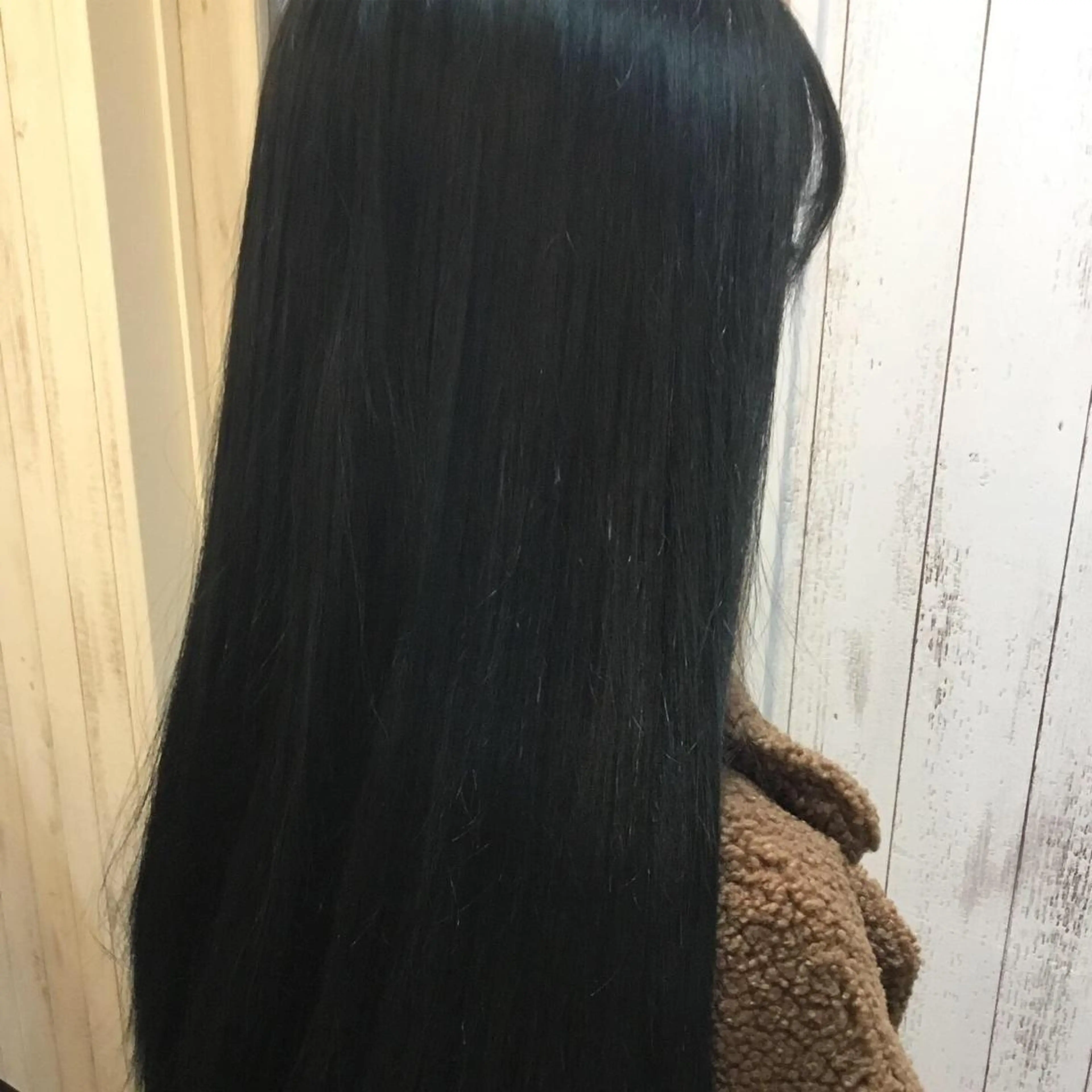 ロング カラー パーマ embrace エンブレイスのヘアスタイル