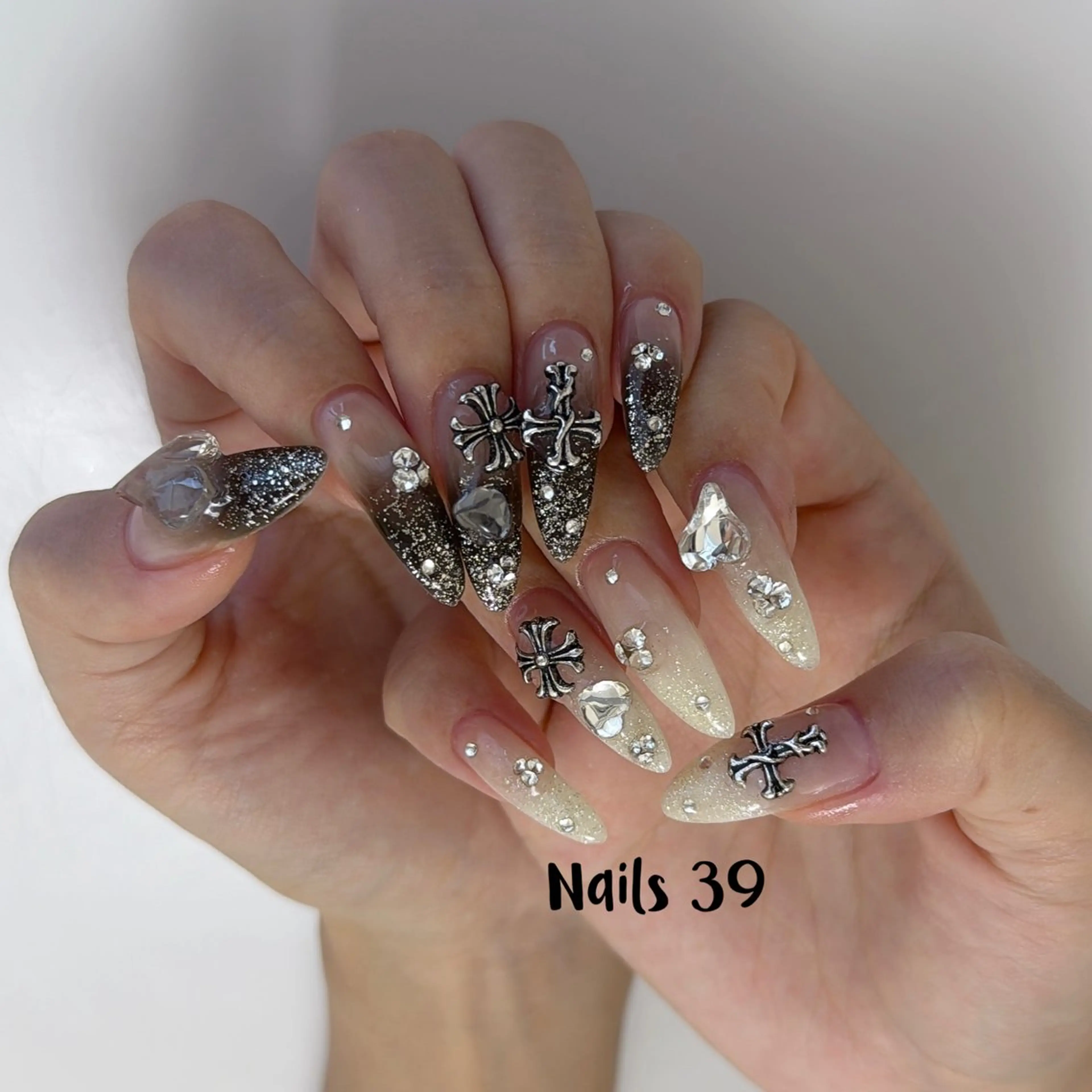ネイル Nails 39のネイルデザイン