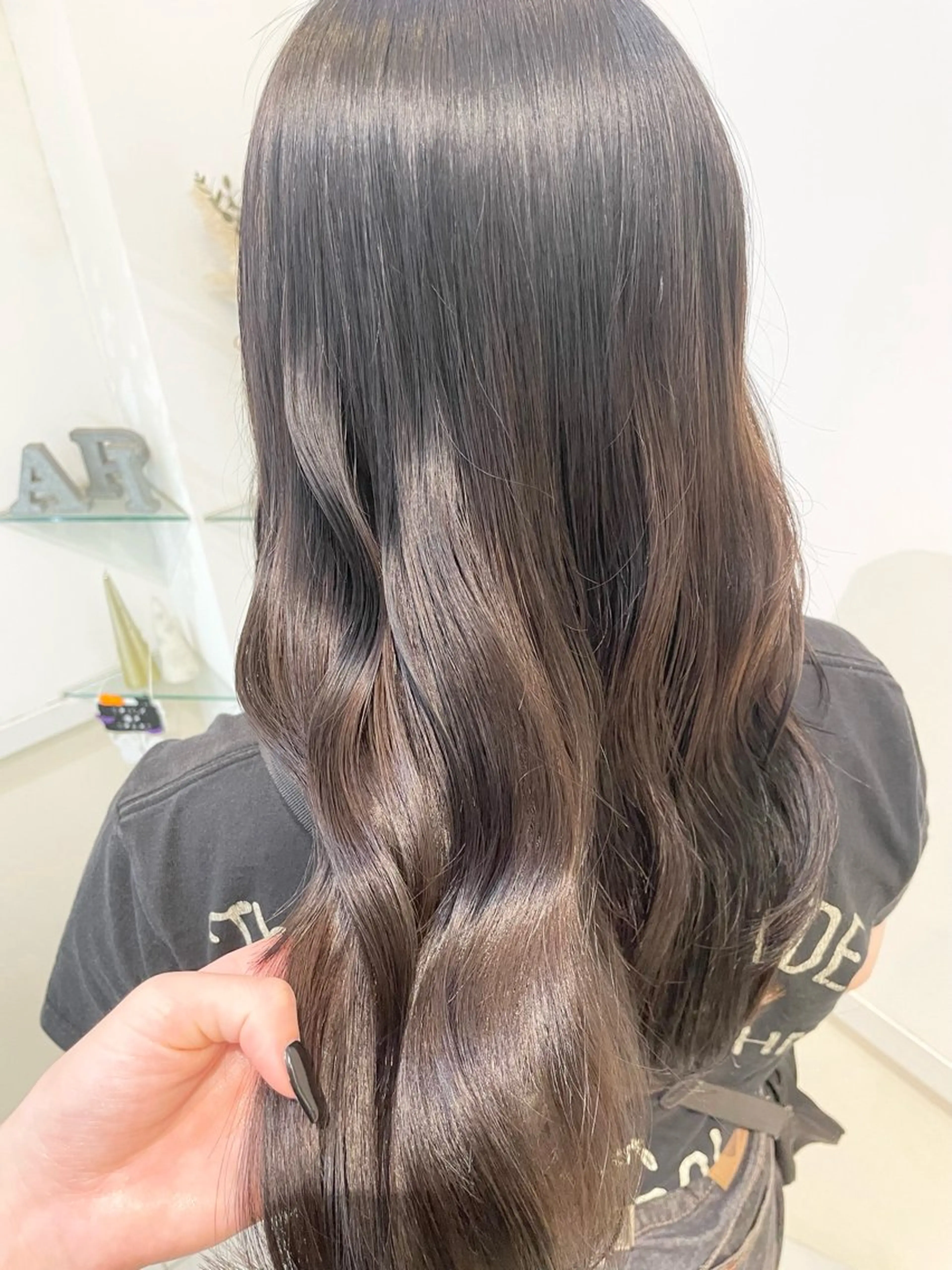 ロング カラー カット ヘアカラー トリートメント 髪質改善カラー🤍 エクステ✨君島由実子のヘアスタイル