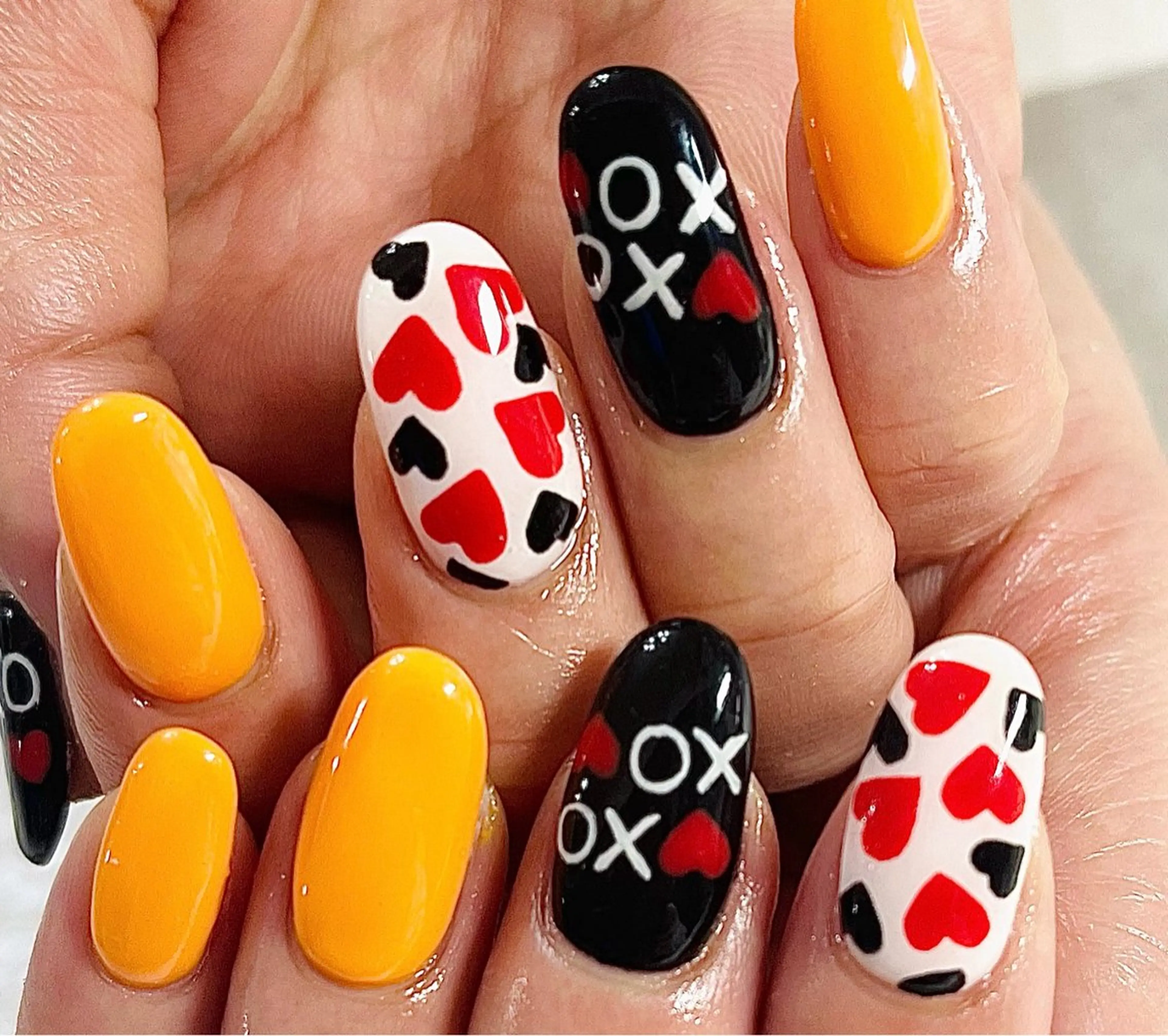 ネイル アートネイル 持ち込み バレンタイン ハンドネイル nailsalonMIR所属・ネイルサロン ミールのネイルデザイン