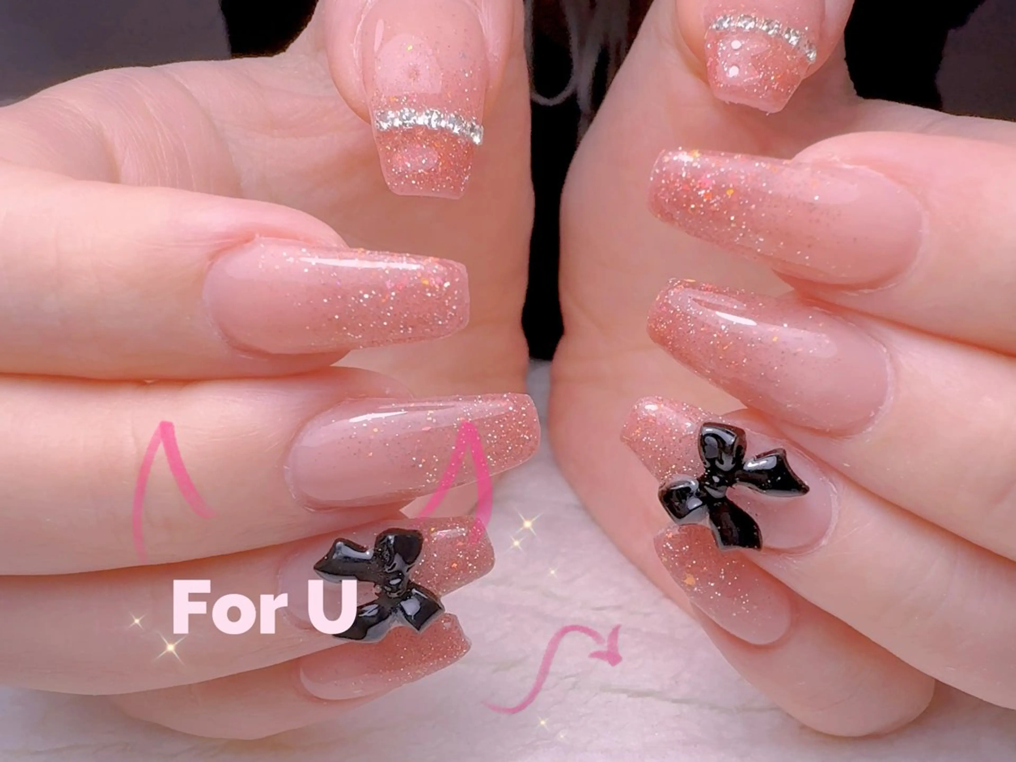 ネイル キラキラネイル 韓国ネイル オフィスネイル ハンドネイル cat‘s nail🐈‍⬛のネイルデザイン