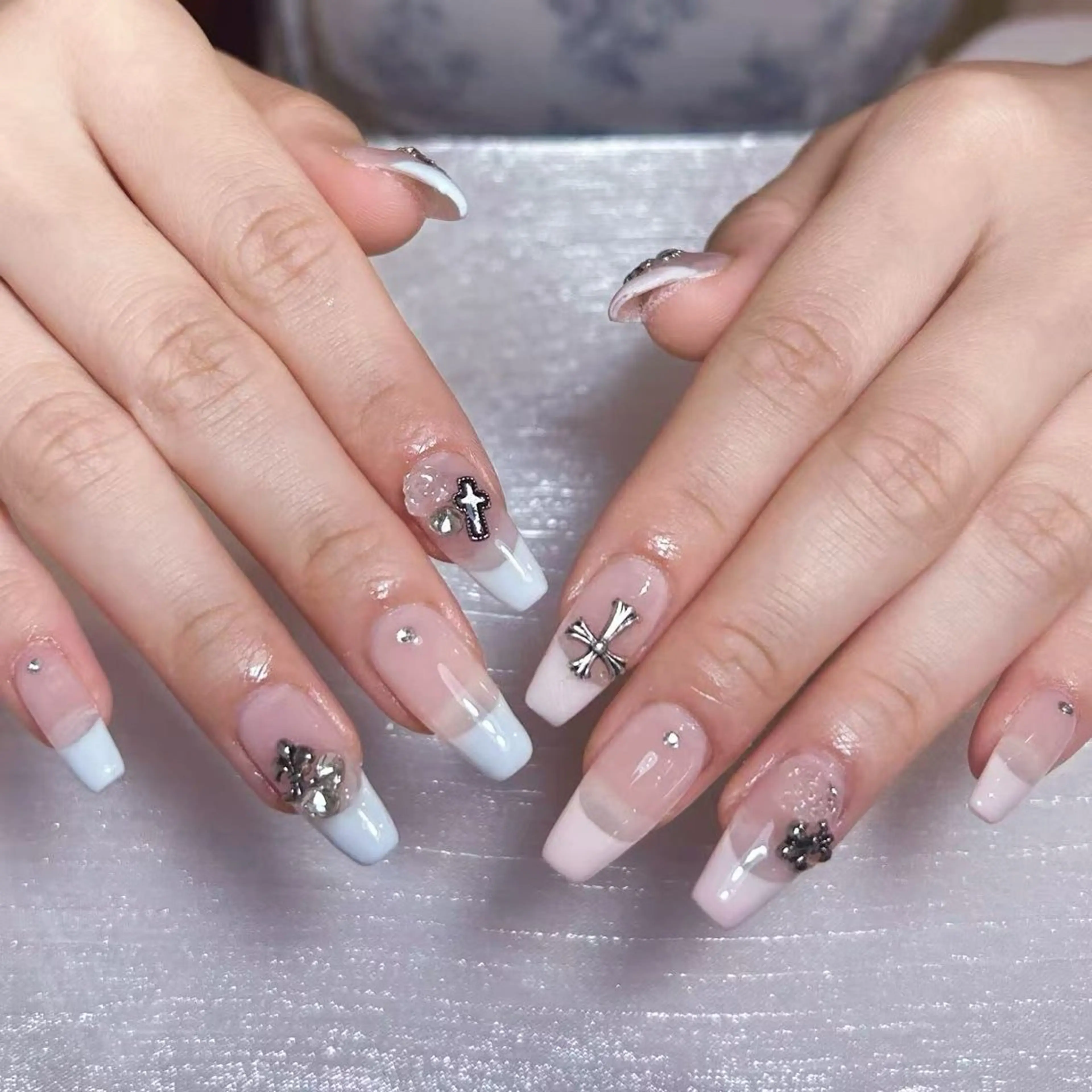 ネイル ハンドネイル DEMAIN- 🕊️のネイルデザイン