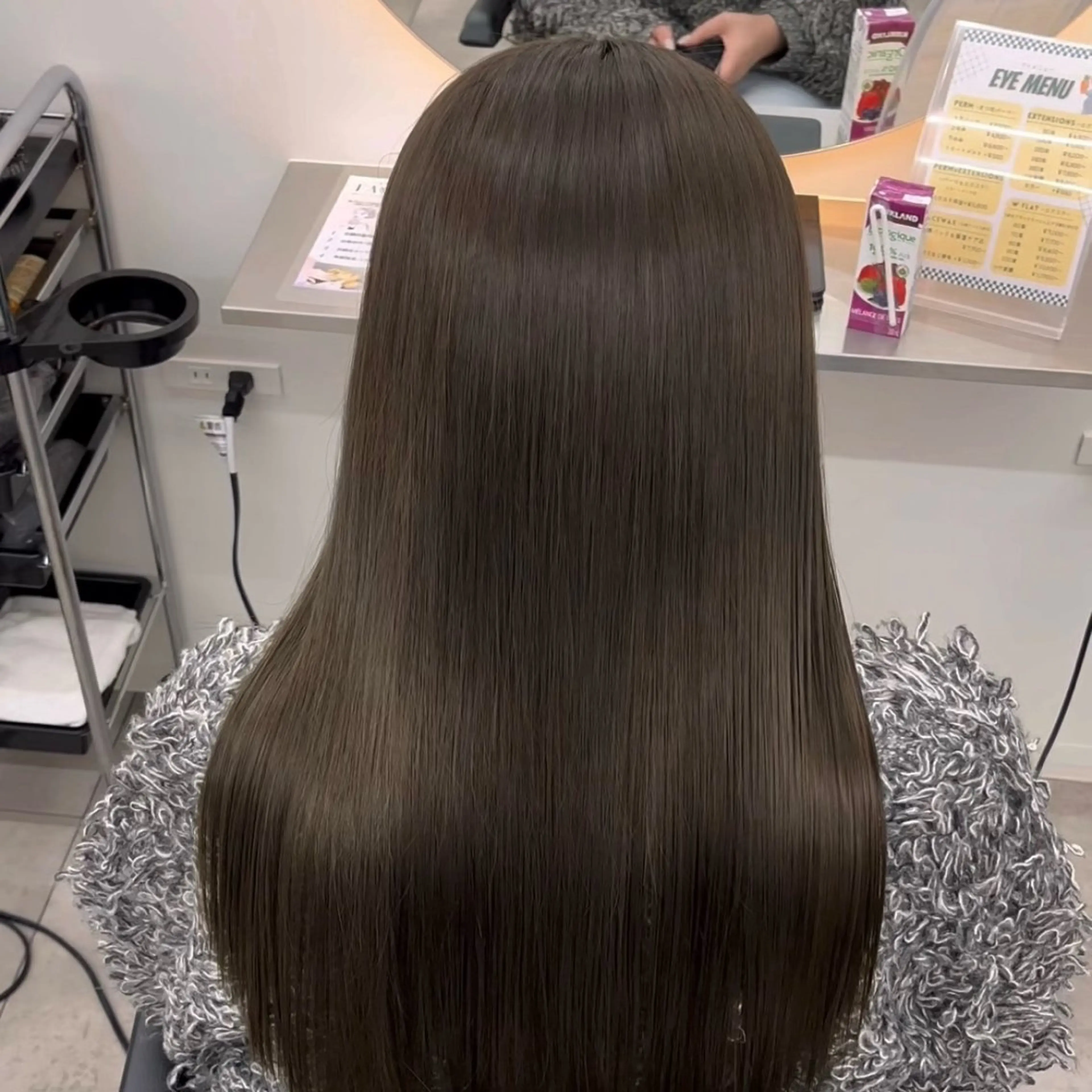 ロング カット ヘアカラー トリートメント ☘️透明感カラー➕ レイヤー maya☘のヘアスタイル