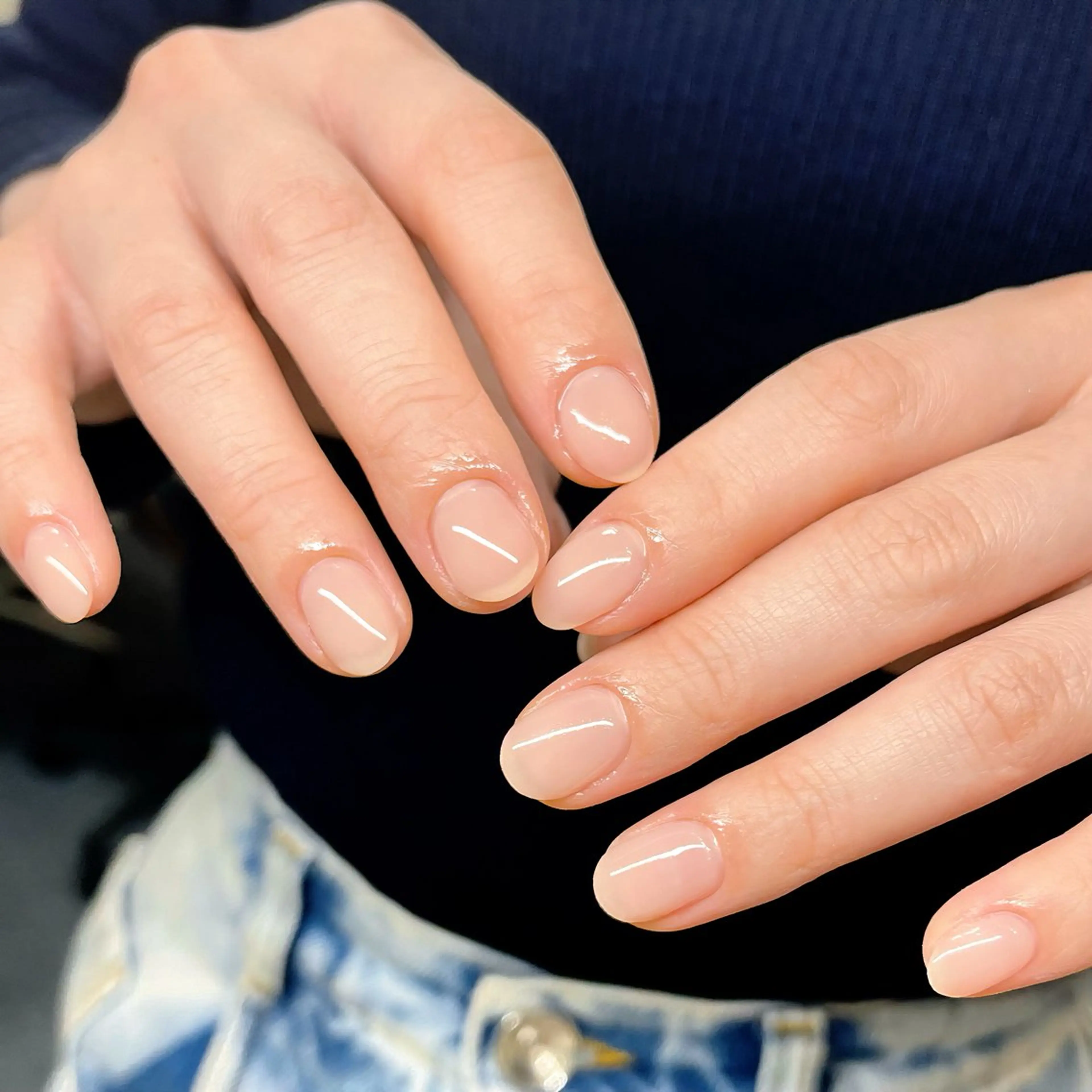 ネイル 水色 マグネットネイル ミラーネイル ワンカラーネイル リボン ハンドネイル ハンドケア 🫧OPELIA NAIL渋谷🫧のネイルデザイン