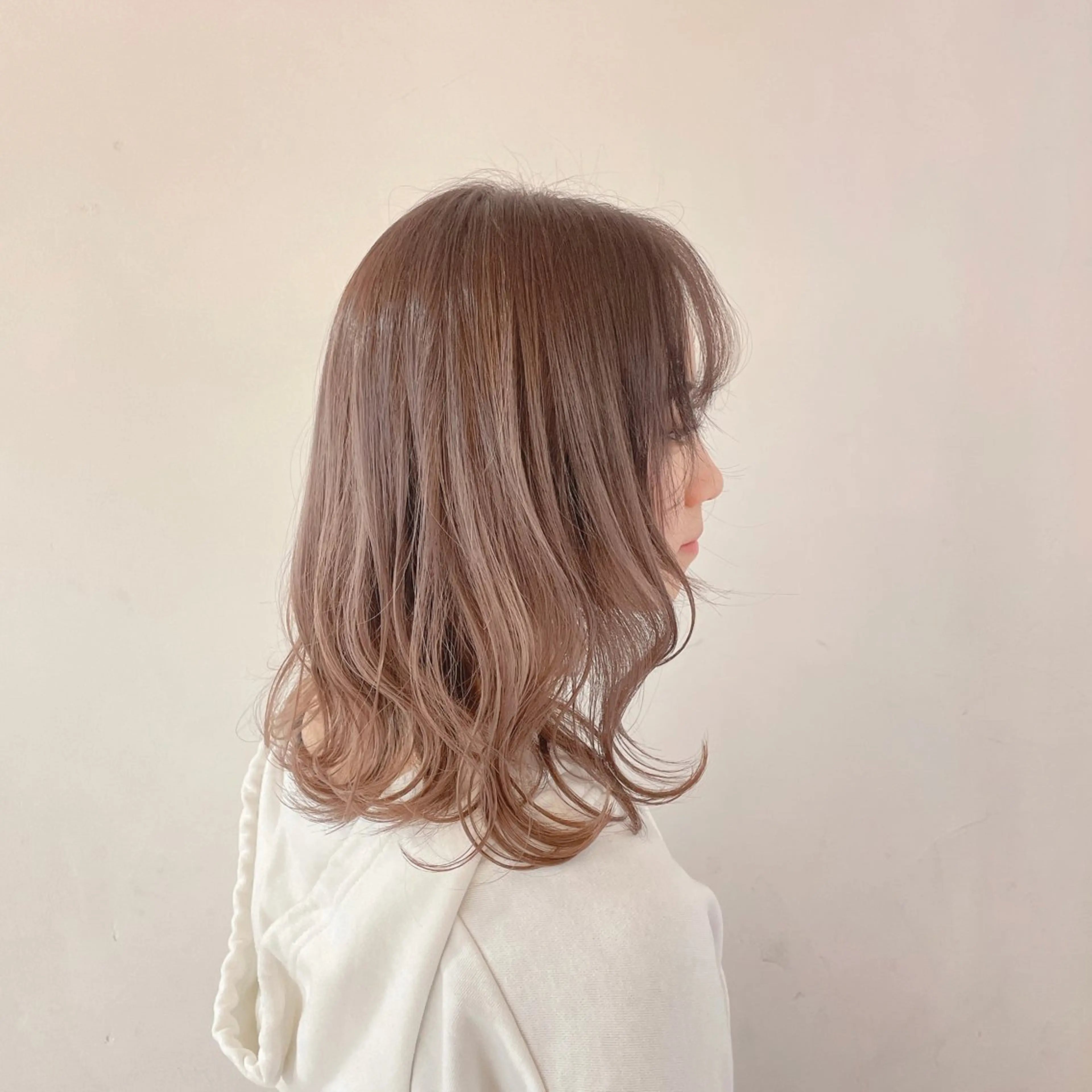 ミディアム カラー バレイヤージュ ブリーチ ケアブリーチ ダブルカラー イヤリングカラー ヘアカラー トリートメント Lilith 【リリス】のその他イメージ