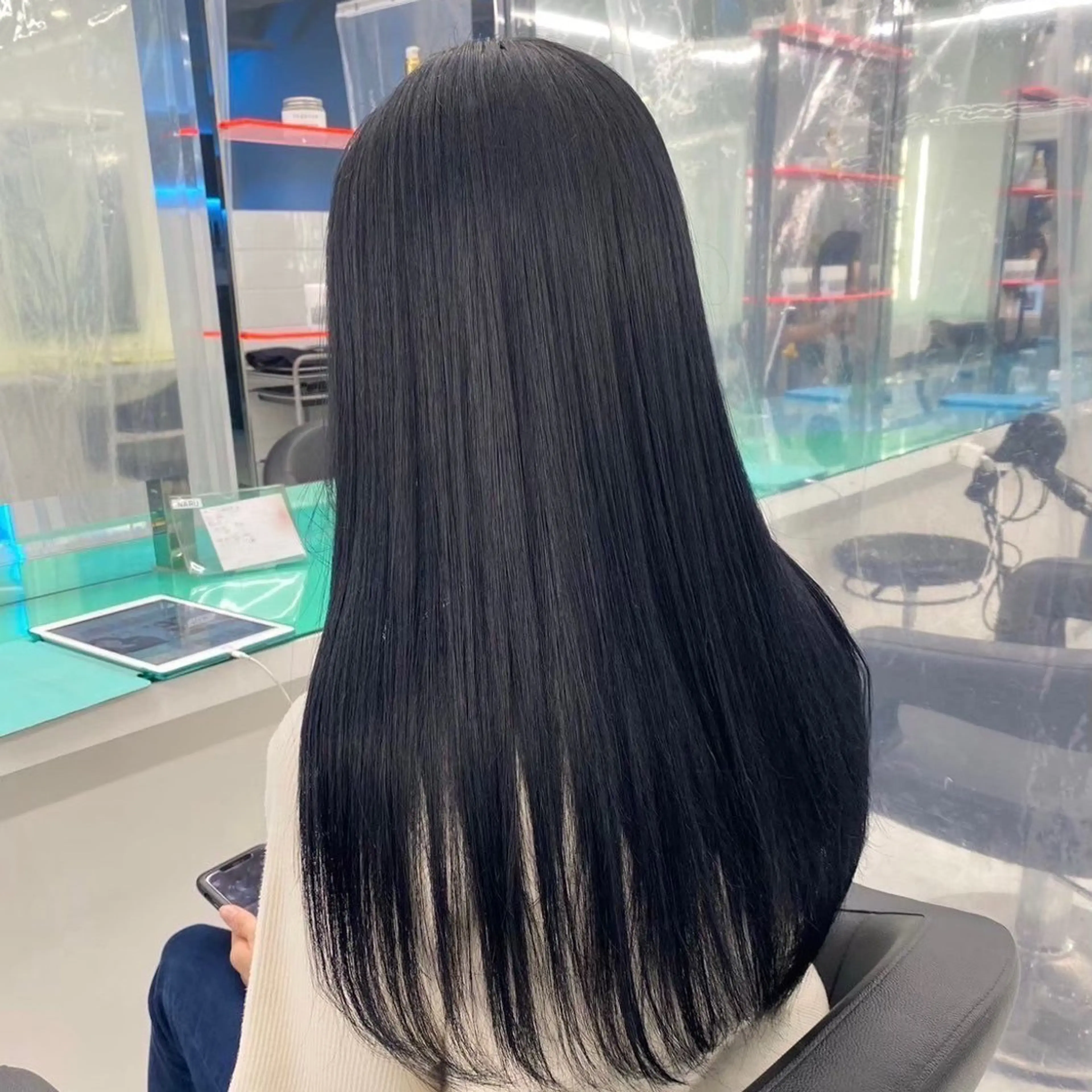 ロング カラー 赤みなし艶カラー🍈 ユウナ🍈🤍のヘアスタイル