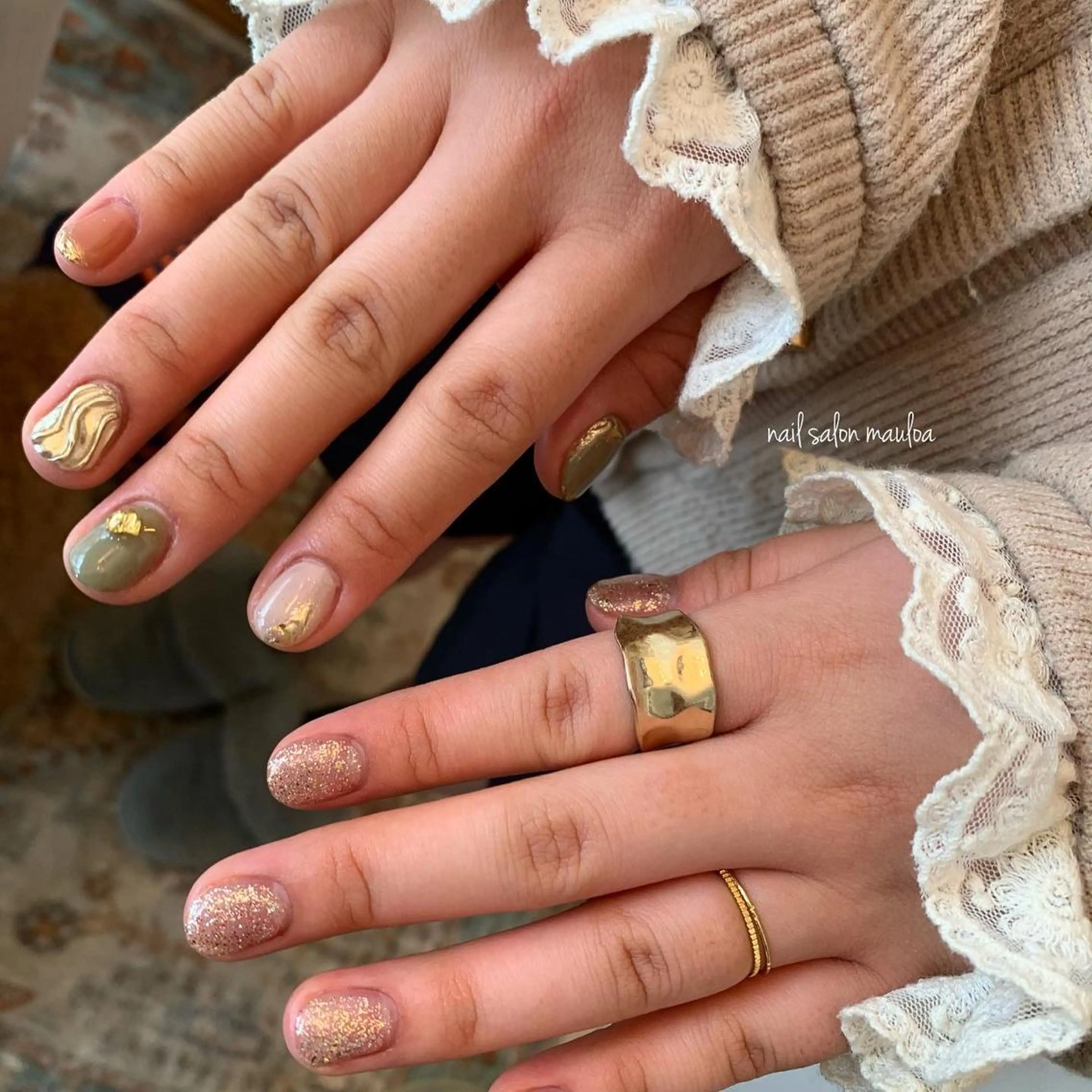 ショート ネイル フラッシュネイル ゴールド キラキラネイル ラメ(グリッター) ピンク pipi..所属・pipi ..のネイルデザイン