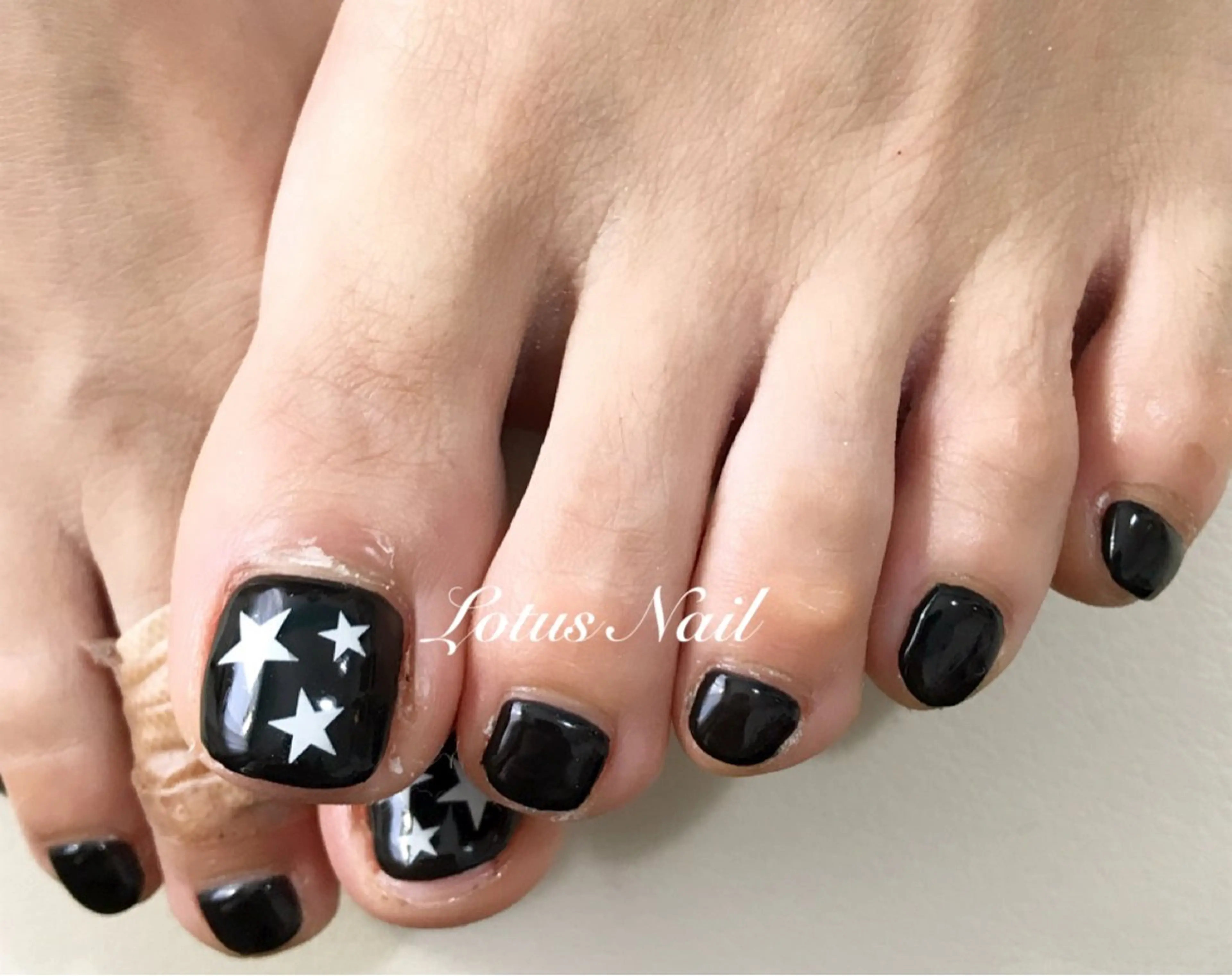 ネイル フットネイル フットネイル Lotus Nailのネイルデザイン