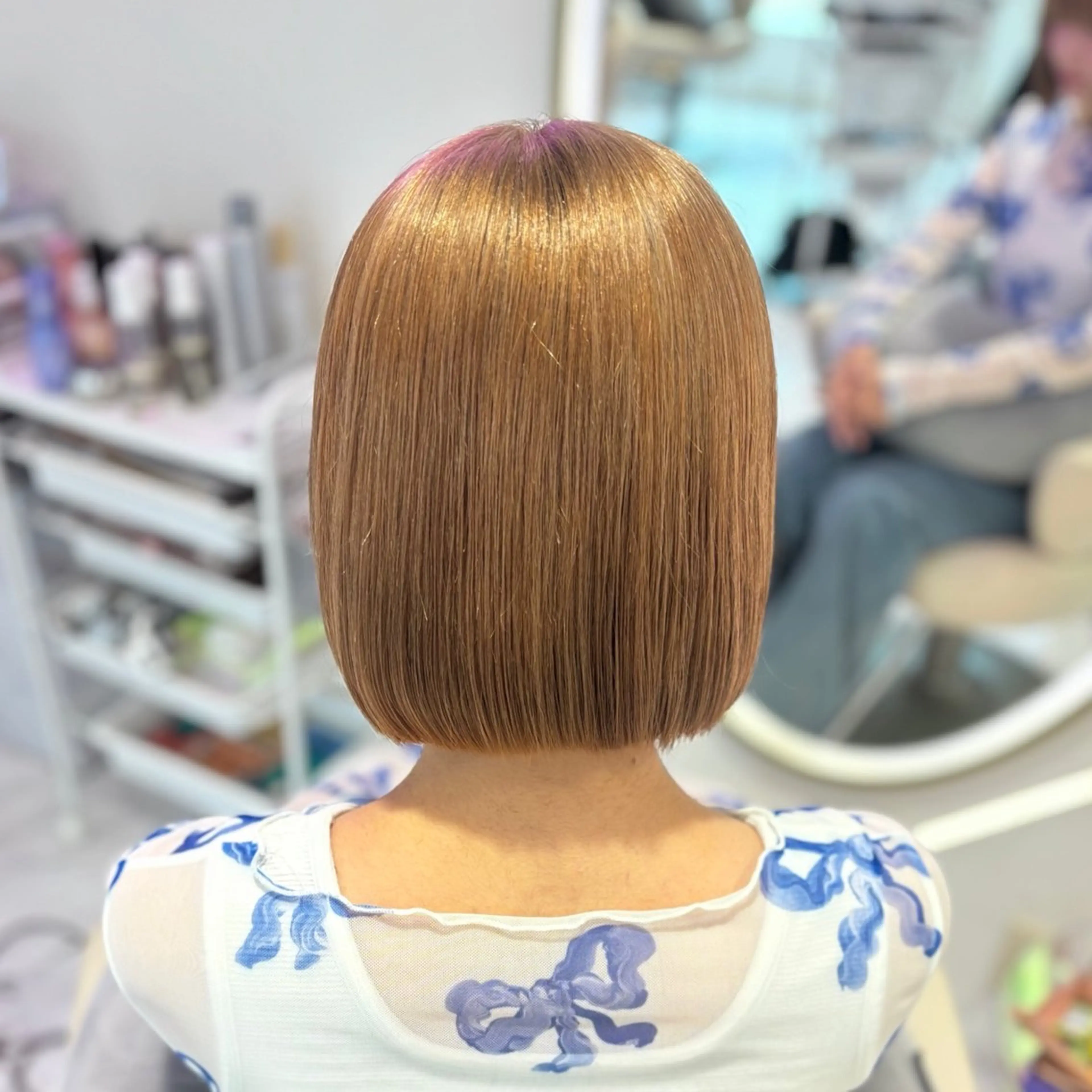 ショート カラー ベージュカラー ブリーチ ボブ カット ヘアカラー Ayu🍯/名駅/ブ リーチカラー/ヘアメのヘアスタイル