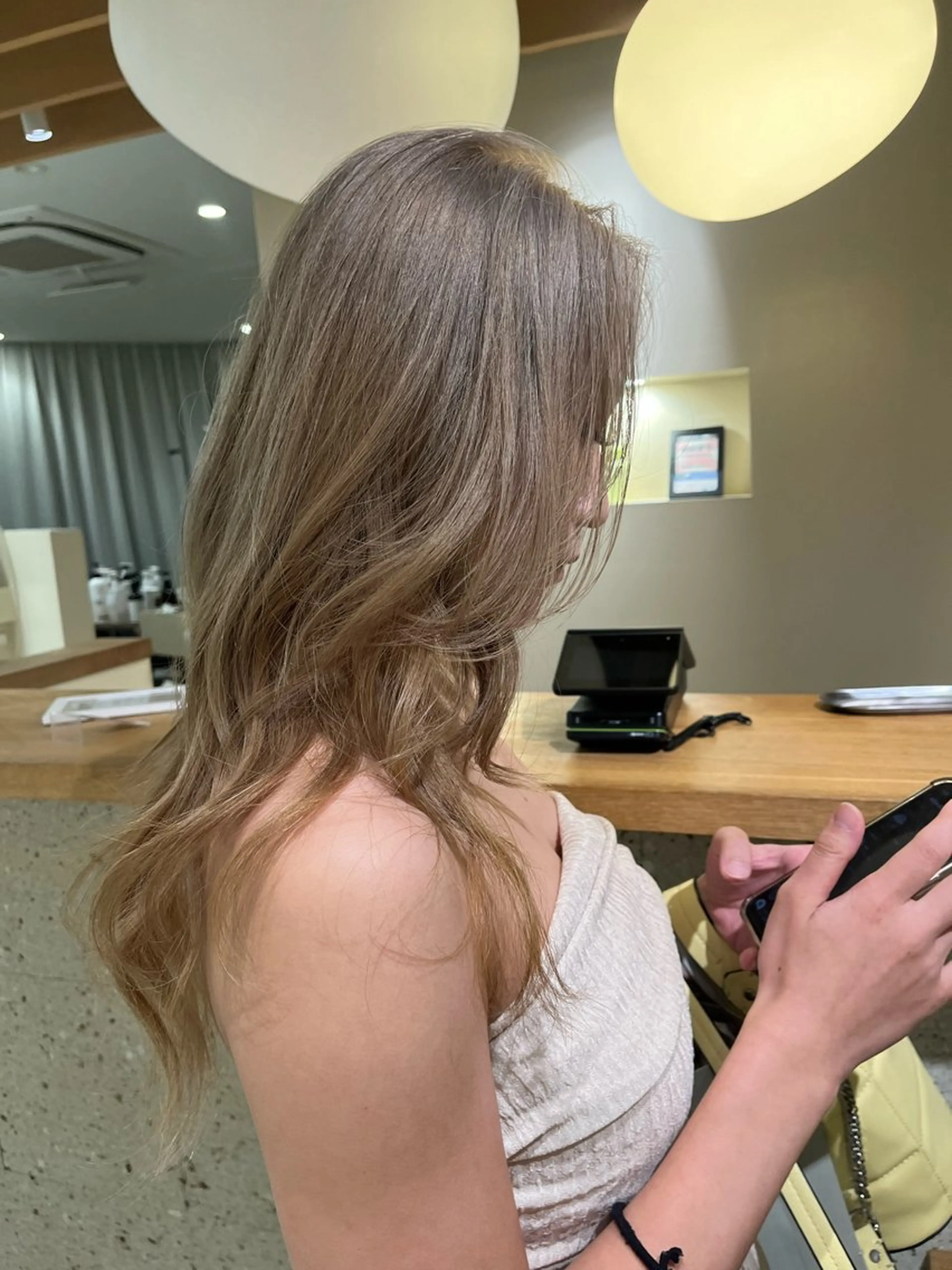 カラー ヘアカラー 横井 優奈のヘアスタイル