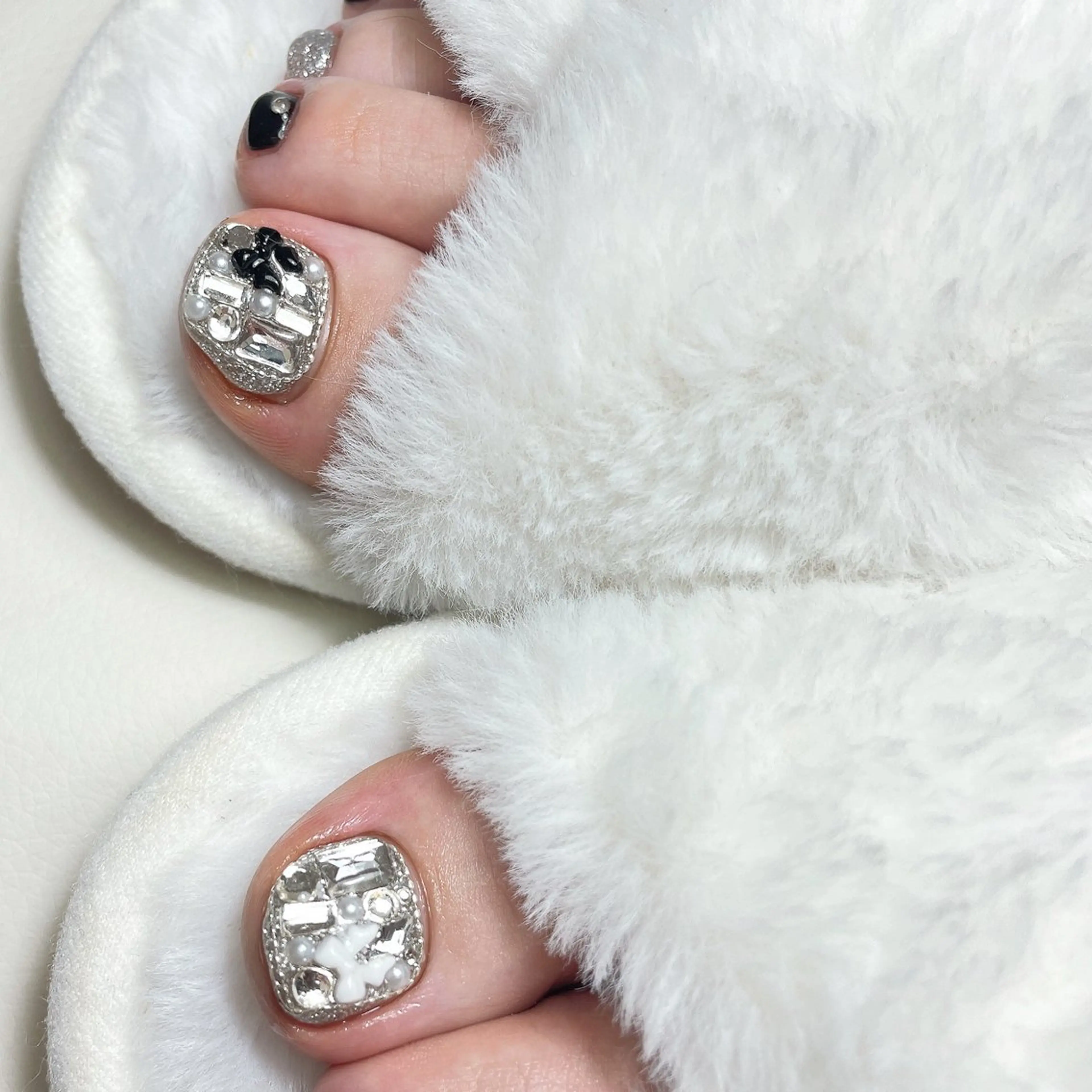 ネイル 23時まで❤︎韓国、 ワンホンネイルのネイルデザイン