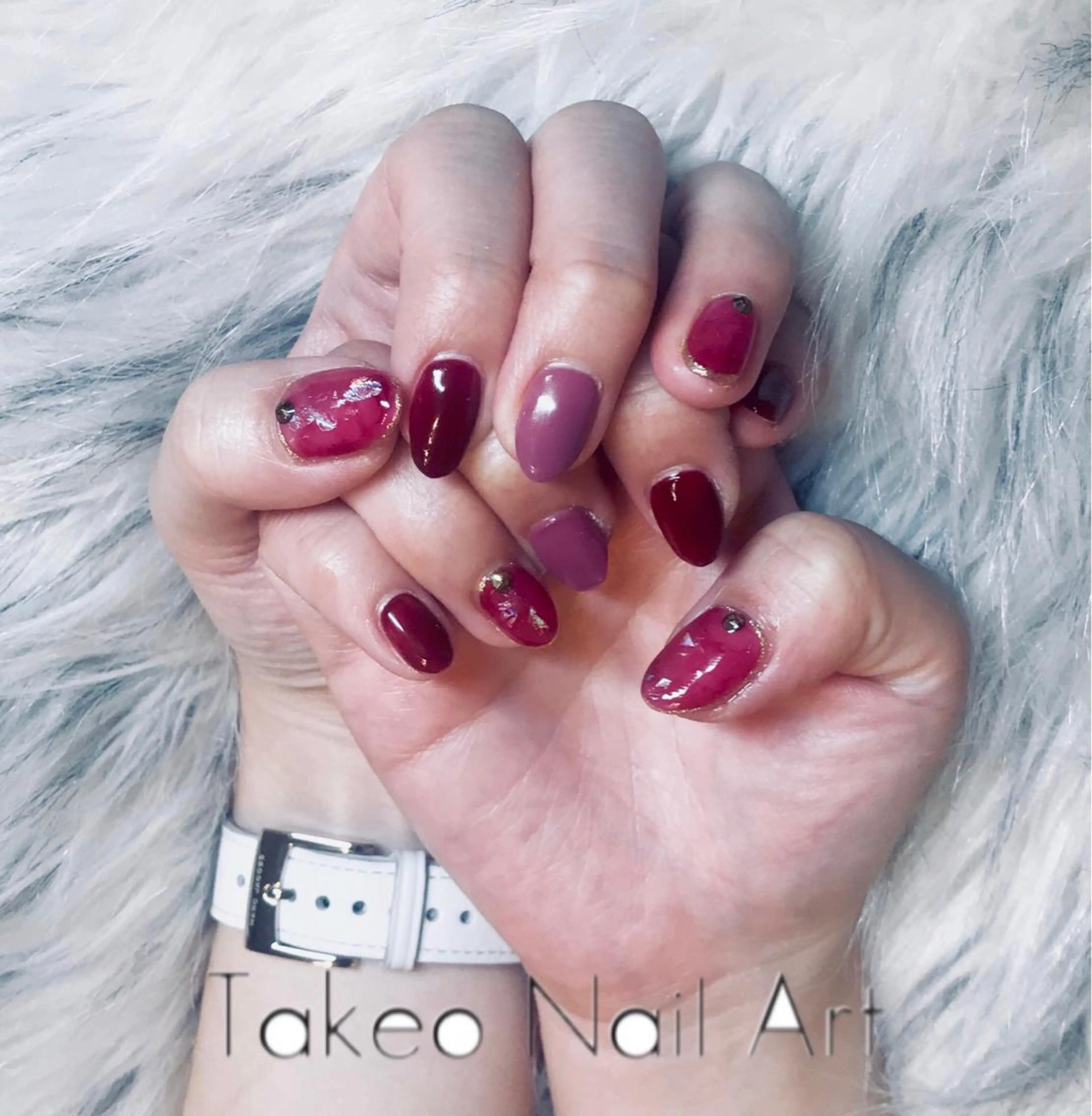 ショート ネイル 赤色 nail&eye Aoのマツエク・マツパデザイン