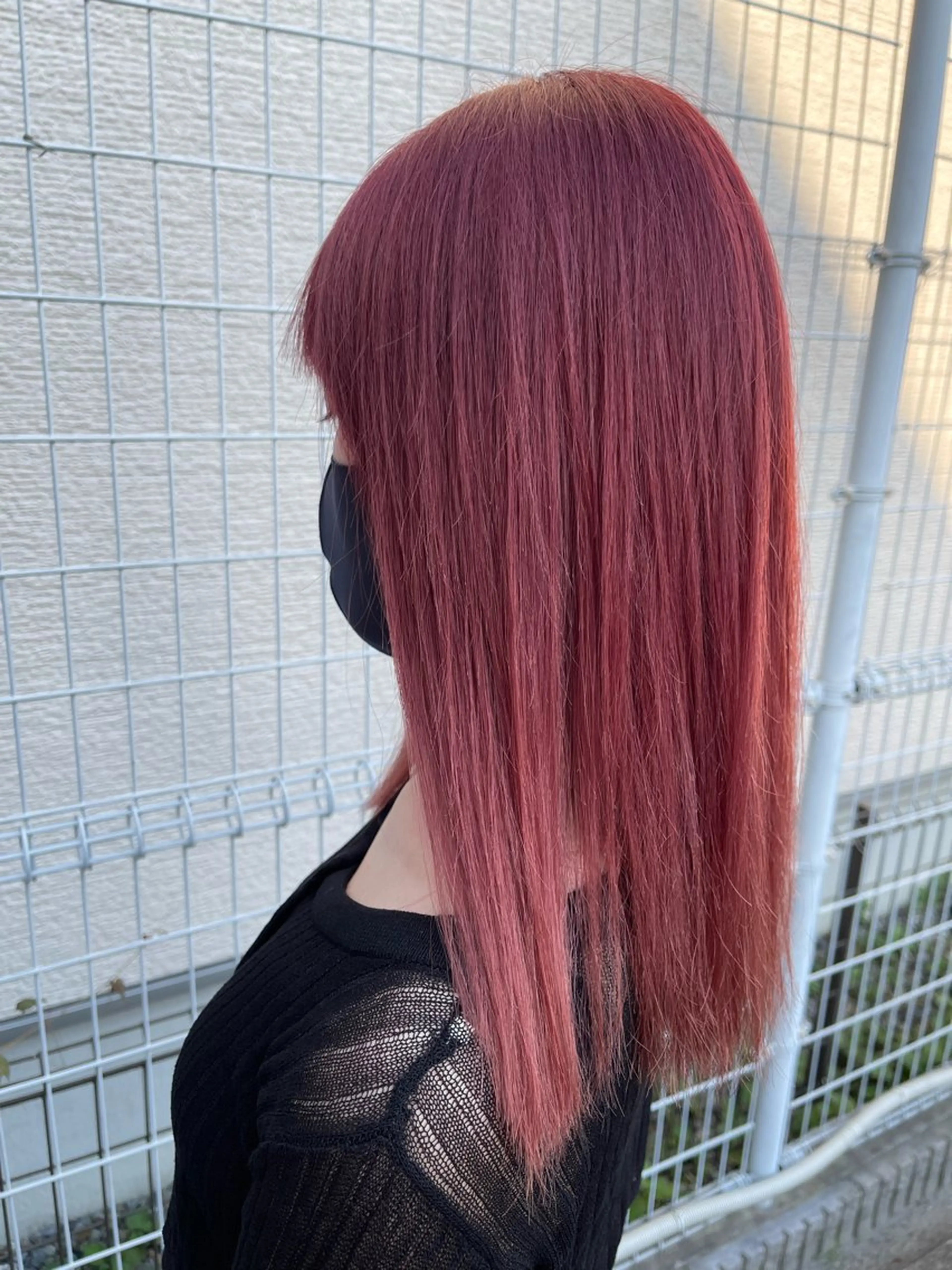 セミロング カラー ブリーチ ピンクカラー レッドカラー ヘアカラー トリートメント 由比藤理子 ブリーチカラー🌈のヘアスタイル