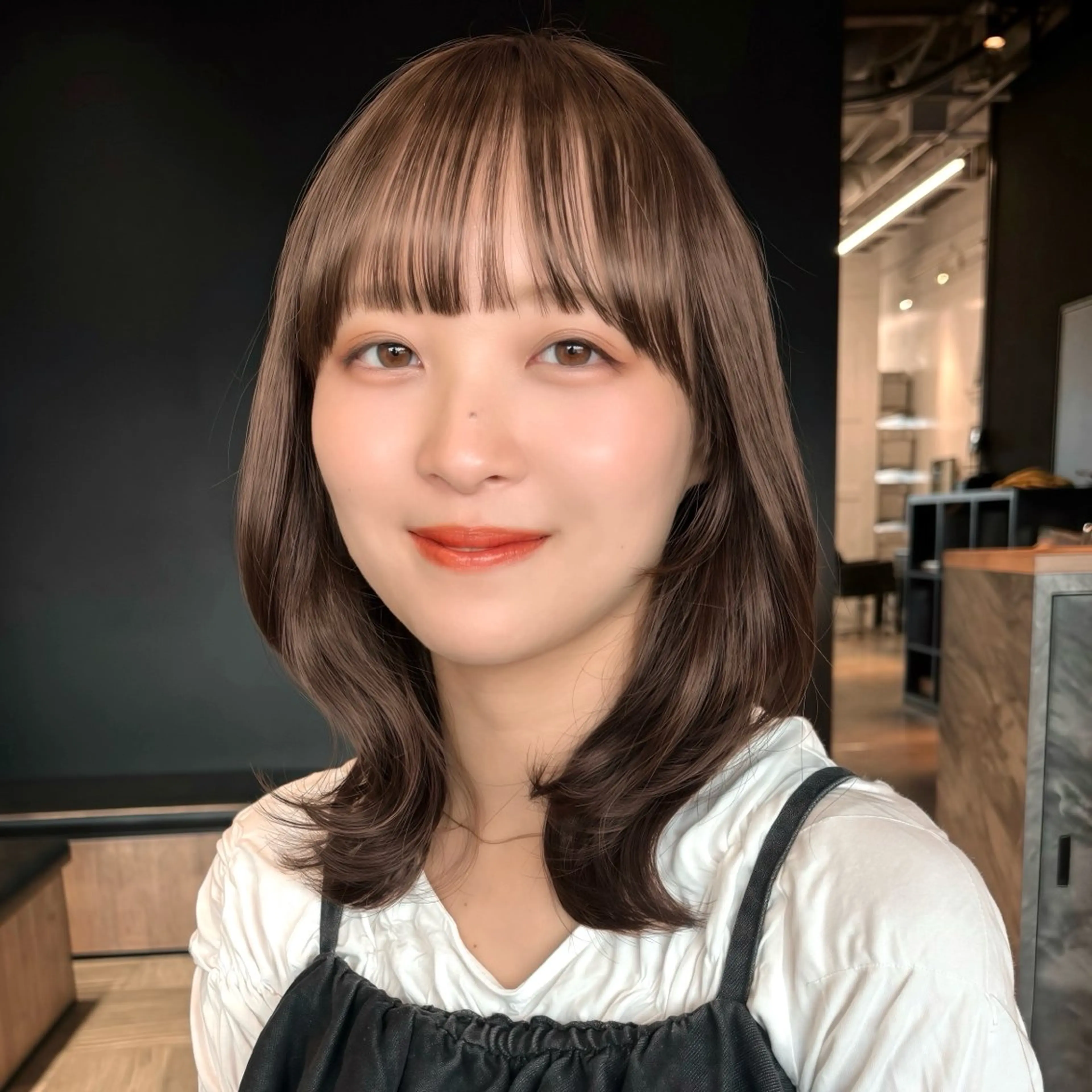 ミディアム カラー ヘアアレンジ ベージュカラー 透明感カラー ボブ レイヤーカット カット ヘアカラー トリートメント 🌱ボブ/レイヤー/ ベージュ/あやみ✨のヘアスタイル