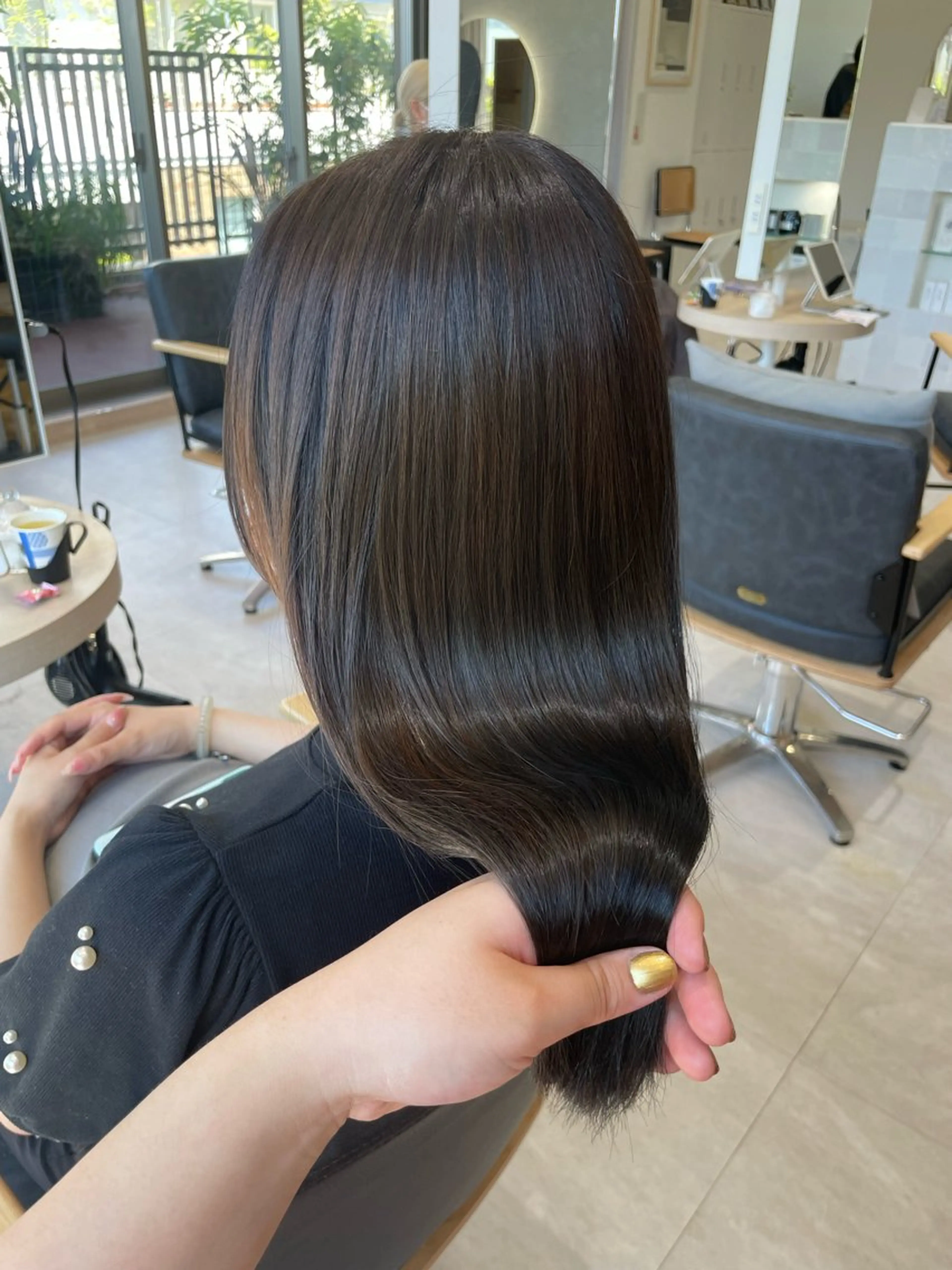 セミロング Asumi 髪質改善のヘアスタイル