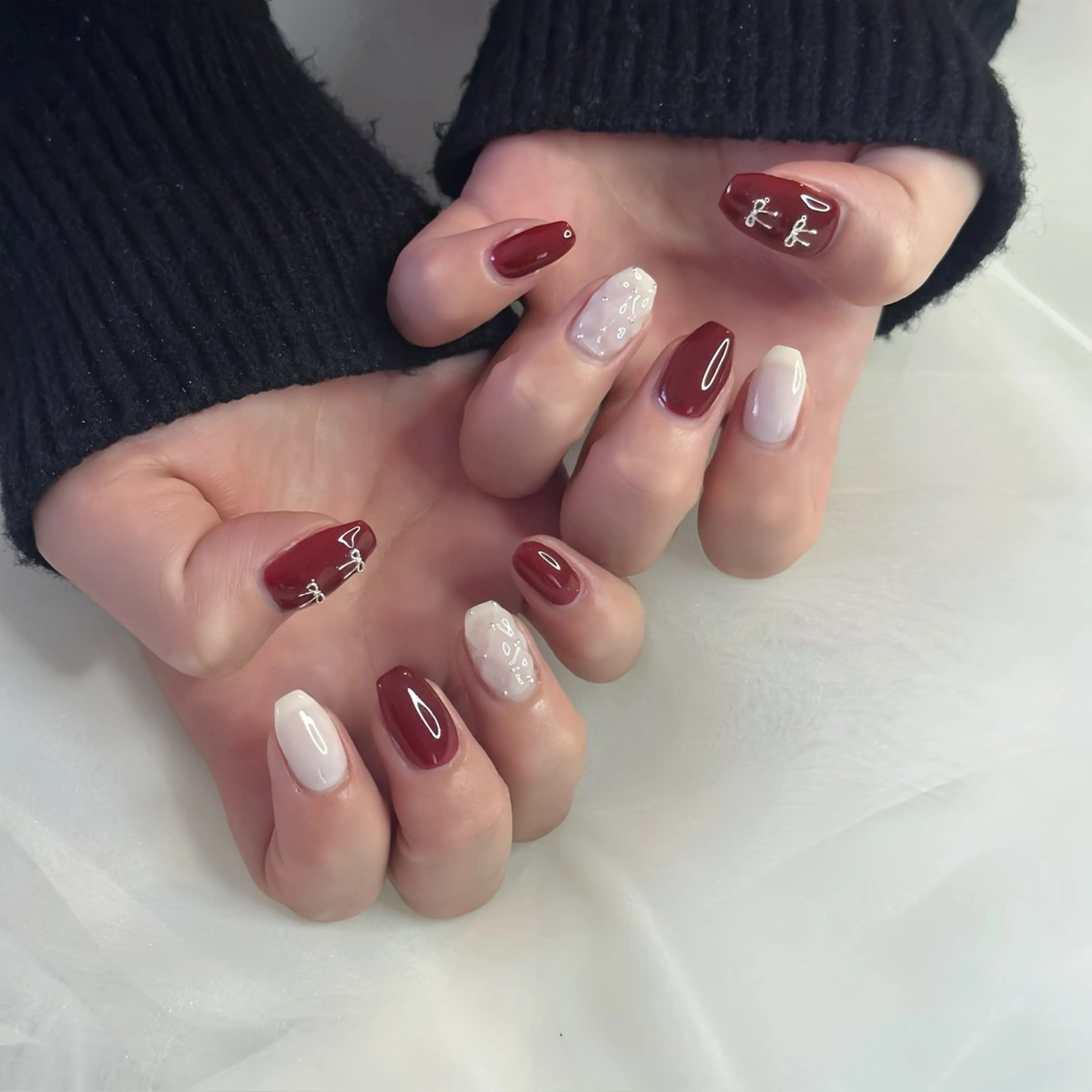 ネイル ハンドネイル 🩵ニヨ ネイル ☁️のネイルデザイン