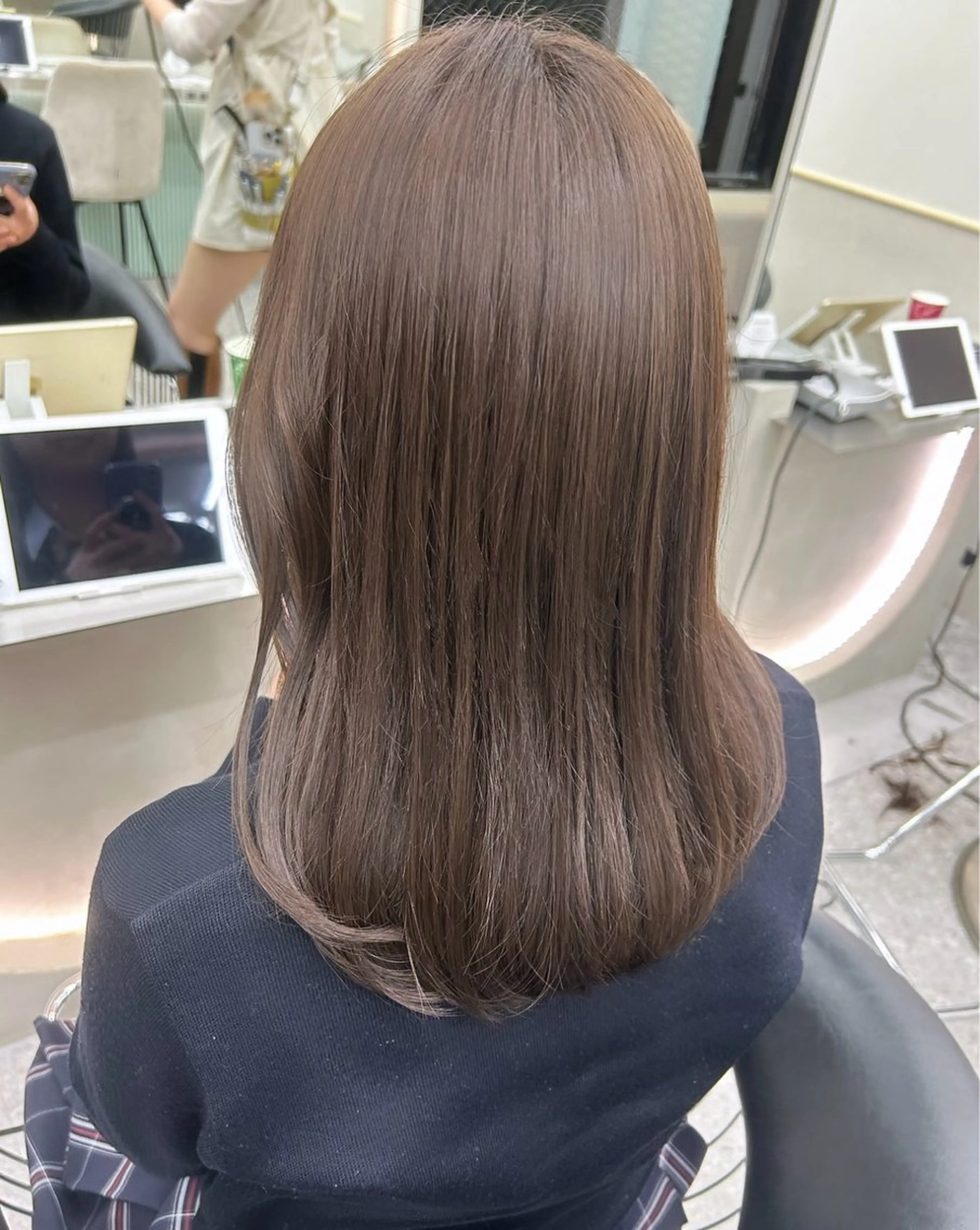 ミディアム カラー ヘアアレンジ カット ヘアカラー トリートメント fumika🎀 韓国ヘア×ベージュのヘアスタイル