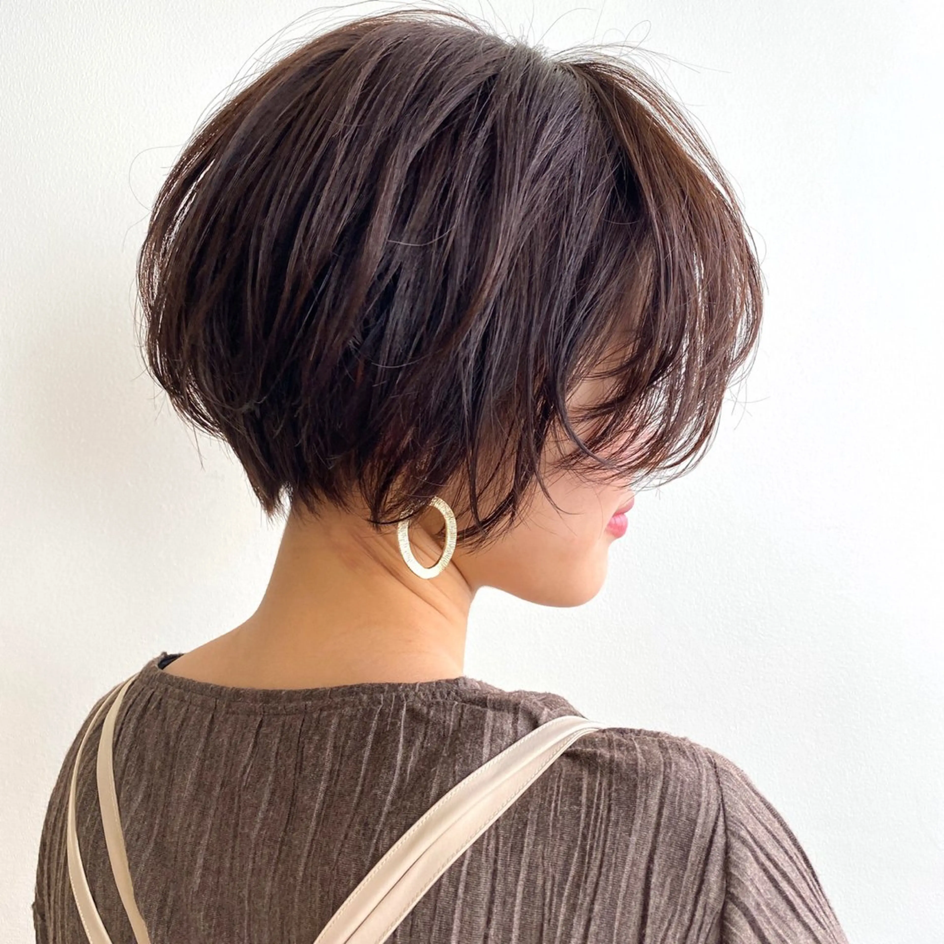 ショート カラー パーマ ヘアアレンジ madokaレイヤー /暖色カラーのヘアスタイル