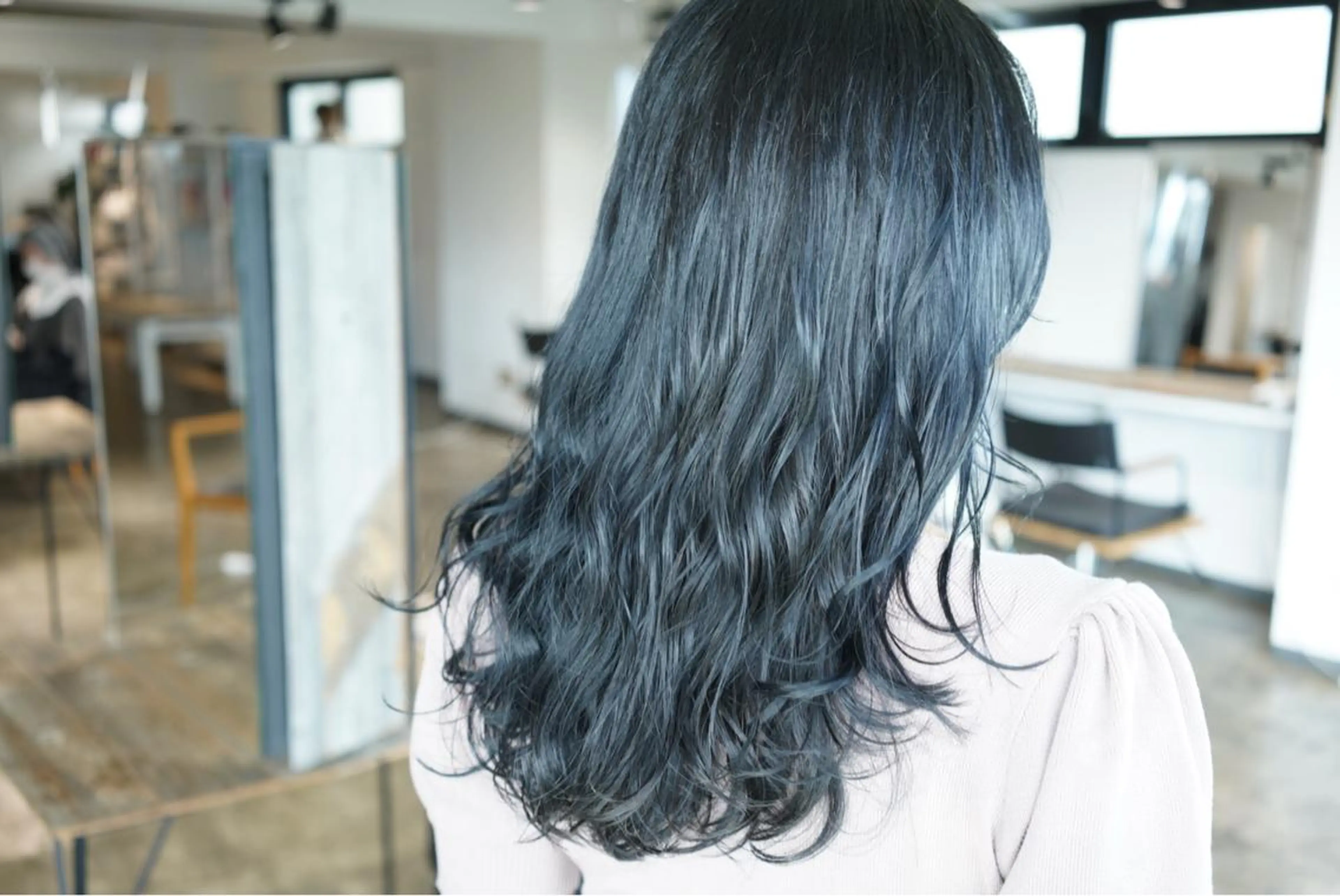 ロング カラー ネイビーカラー カット ヘアカラー トリートメント ハイトーン/レイヤー /ケアブリーチ石川治のヘアスタイル