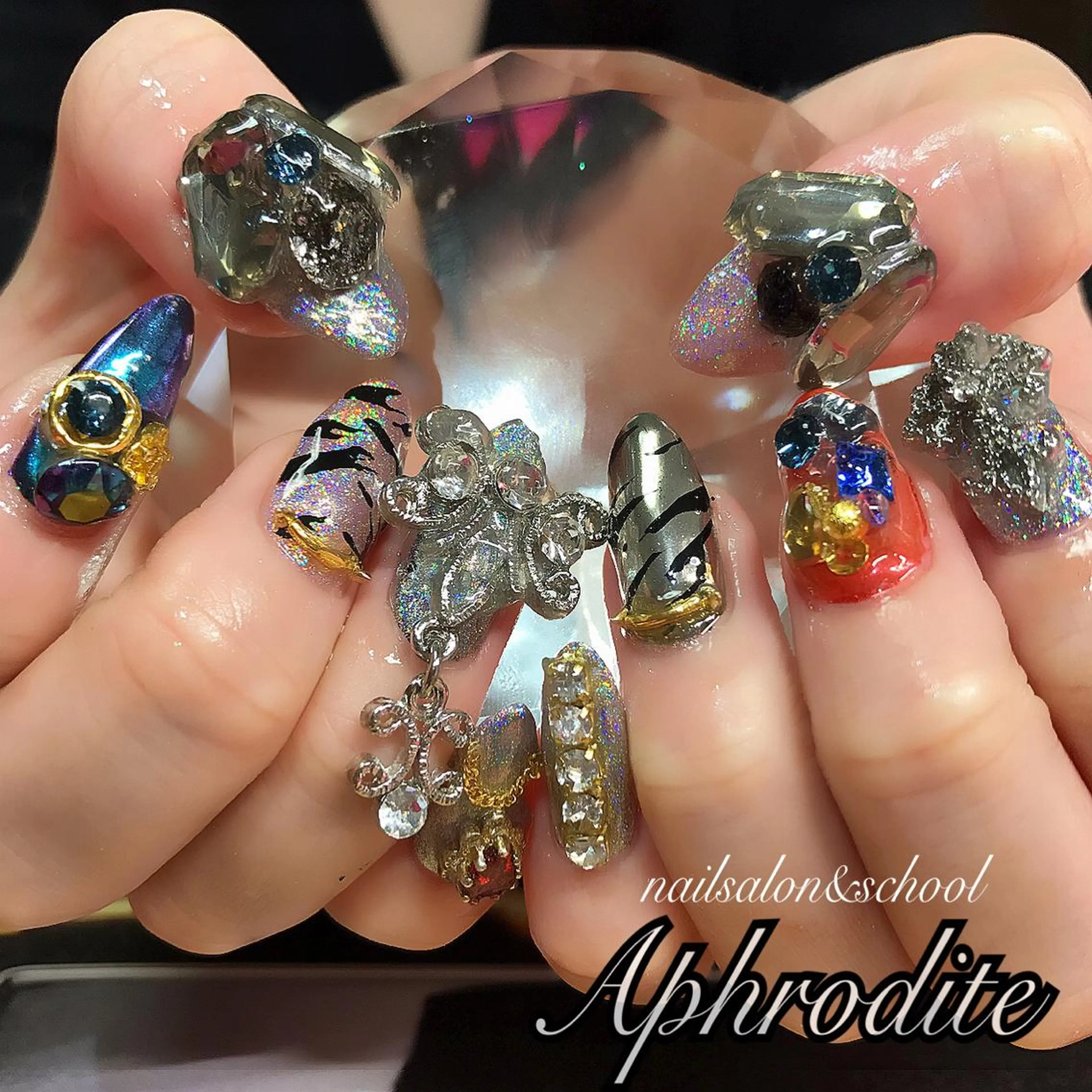 ネイル APHRODITE Nagisaのネイルデザイン