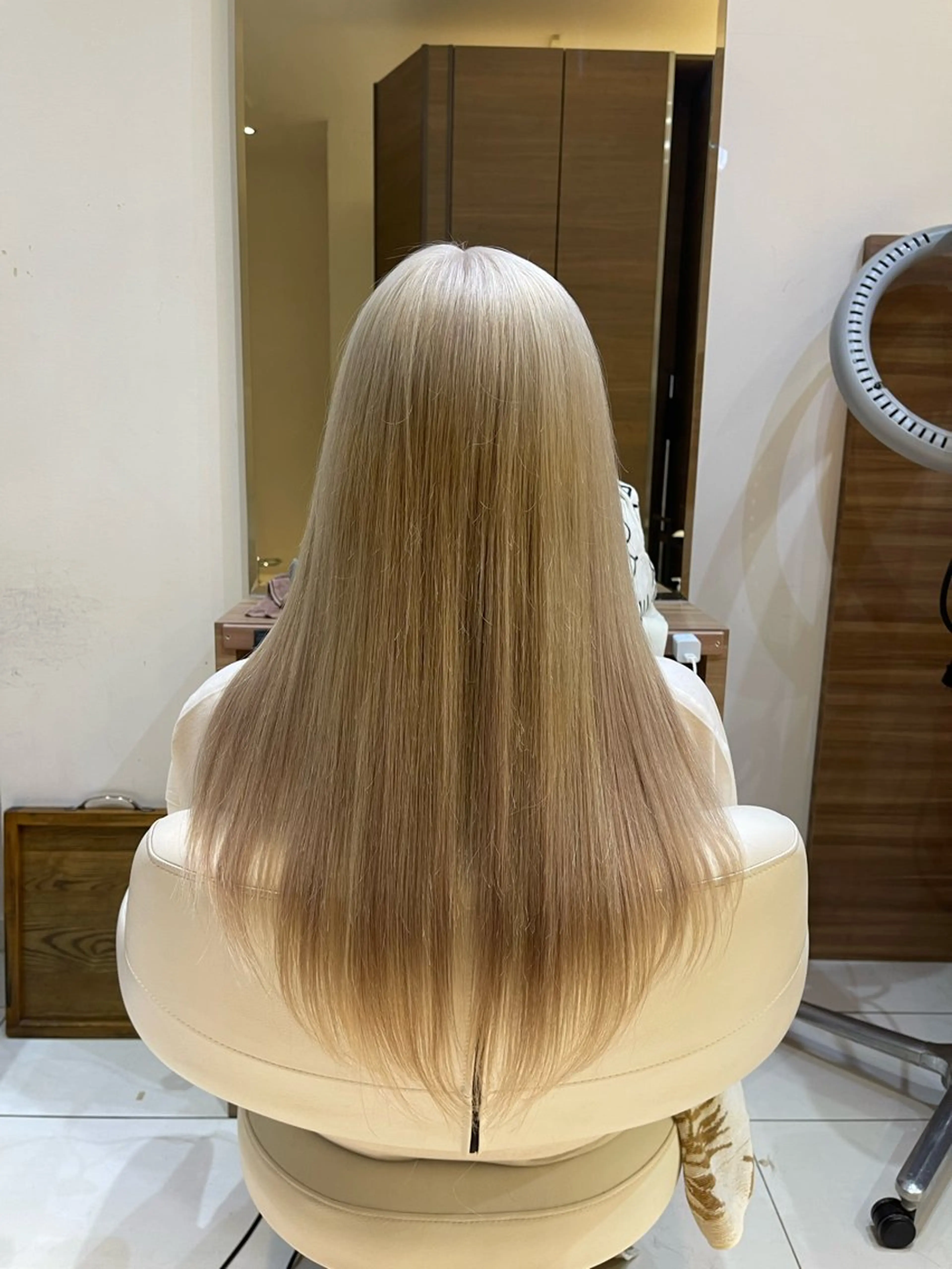 ロング カラー ベージュカラー ブリーチ エクステ ロング 原宿/プルエクステ/ 艶カラー/Soraのヘアスタイル