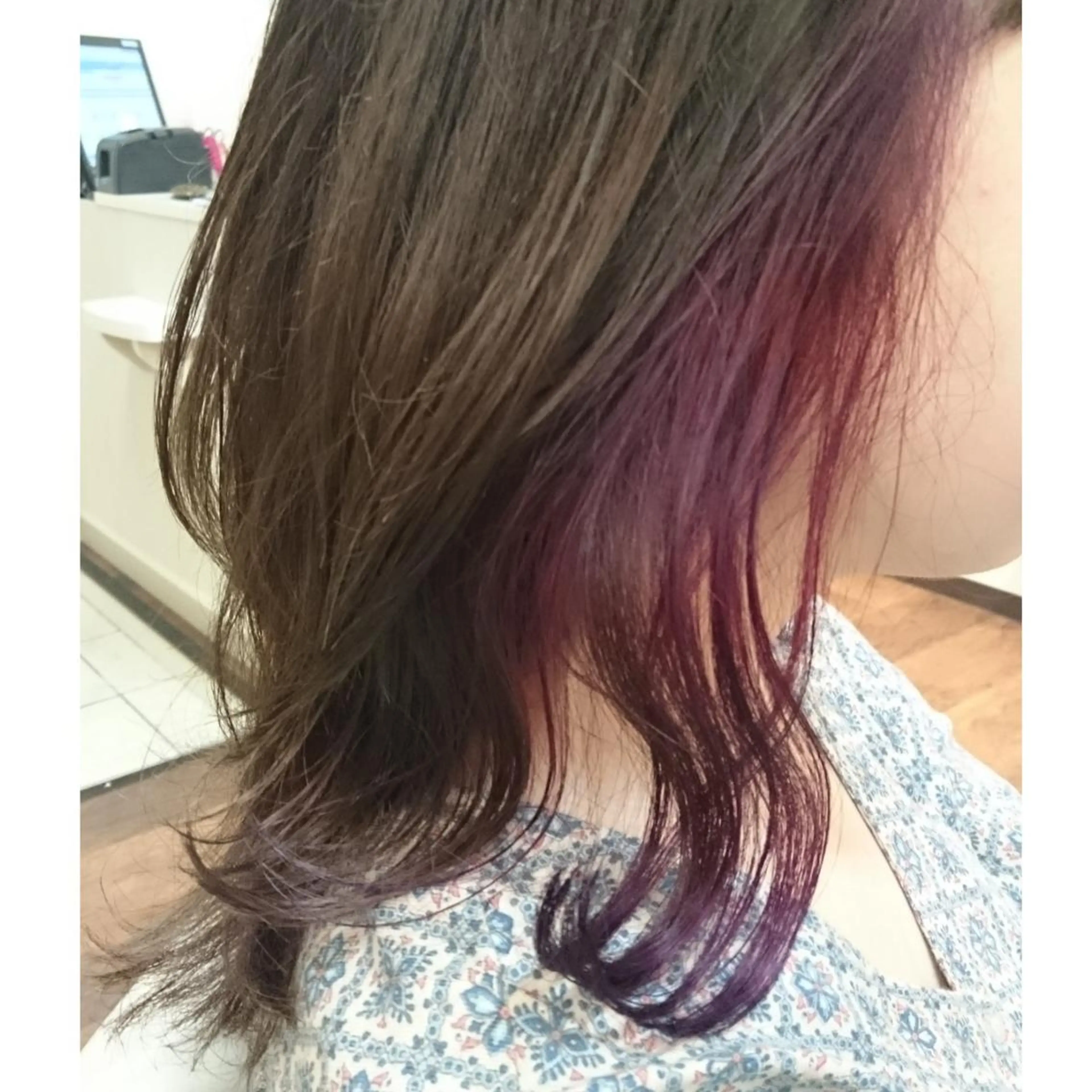 セミロング ヘアアレンジ カラー グラデ❣️インナー 派手髪Fumiyoのヘアスタイル