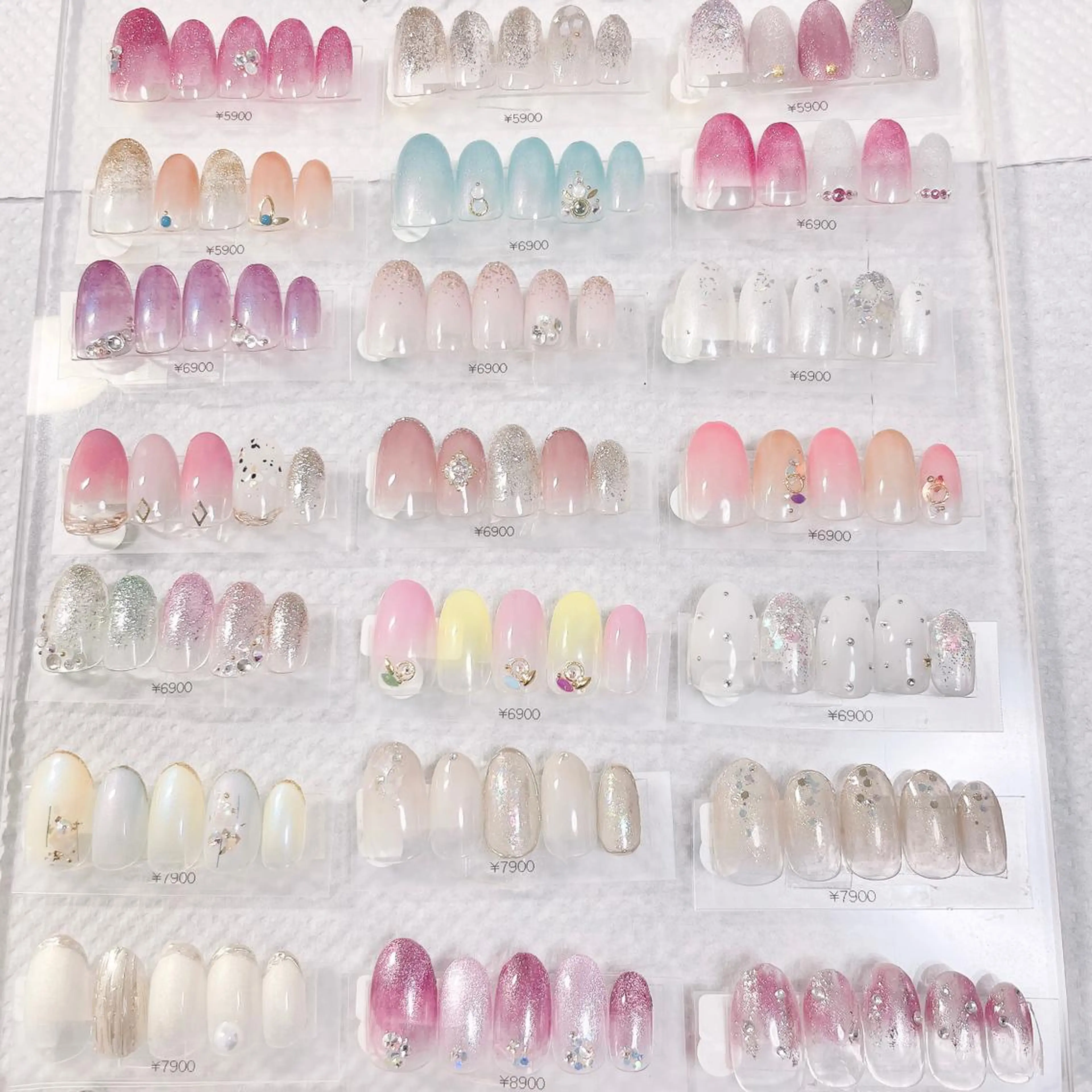 ネイル ジェルネイル グラデーション CHIARA nailsのネイルデザイン