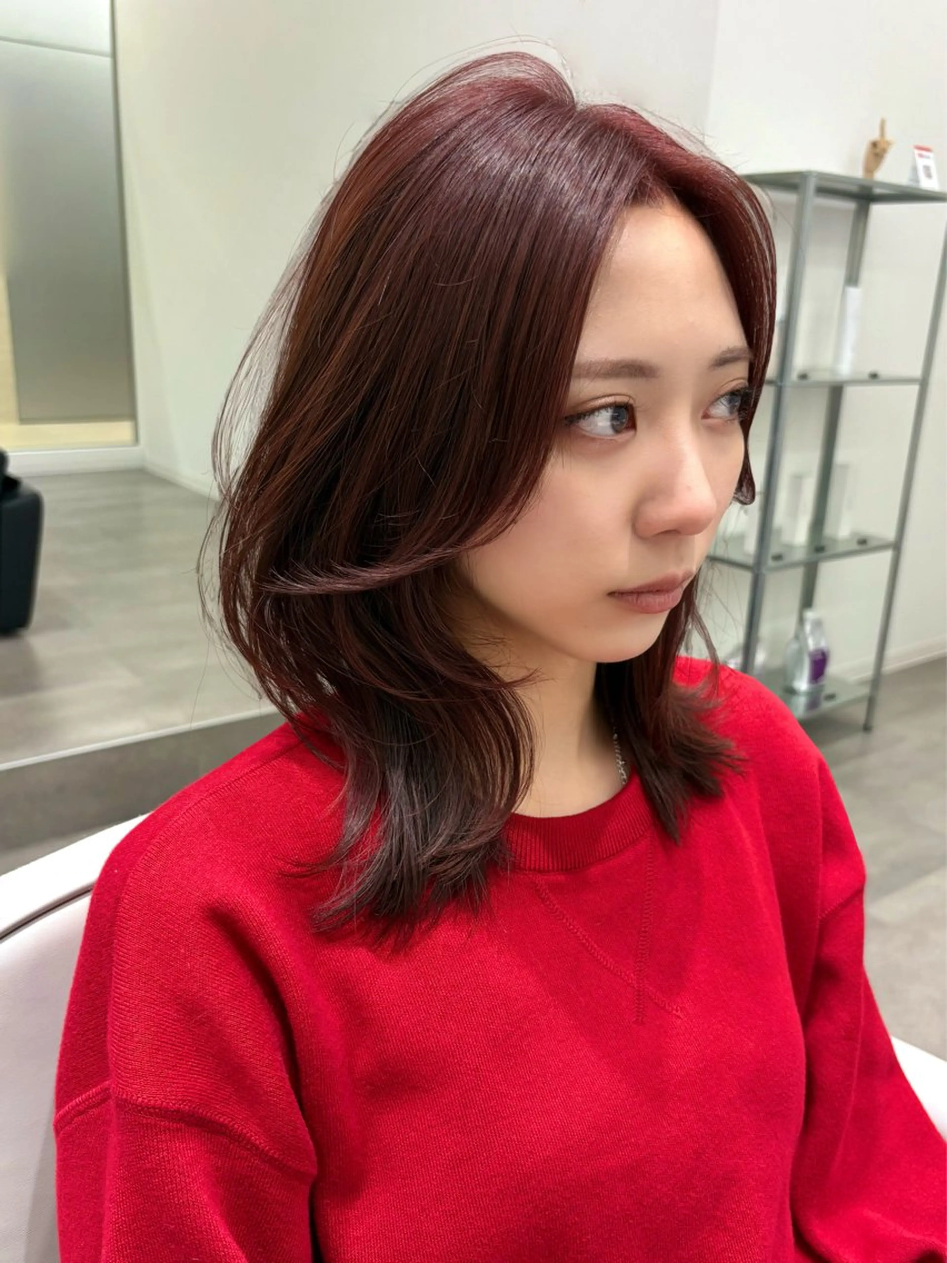 ミディアム レイヤーカット 小顔カット カット ヘアカラー トリートメント PULSE yokohama所属・横浜駅/韓国レイヤー /髪質改善のヘアスタイル