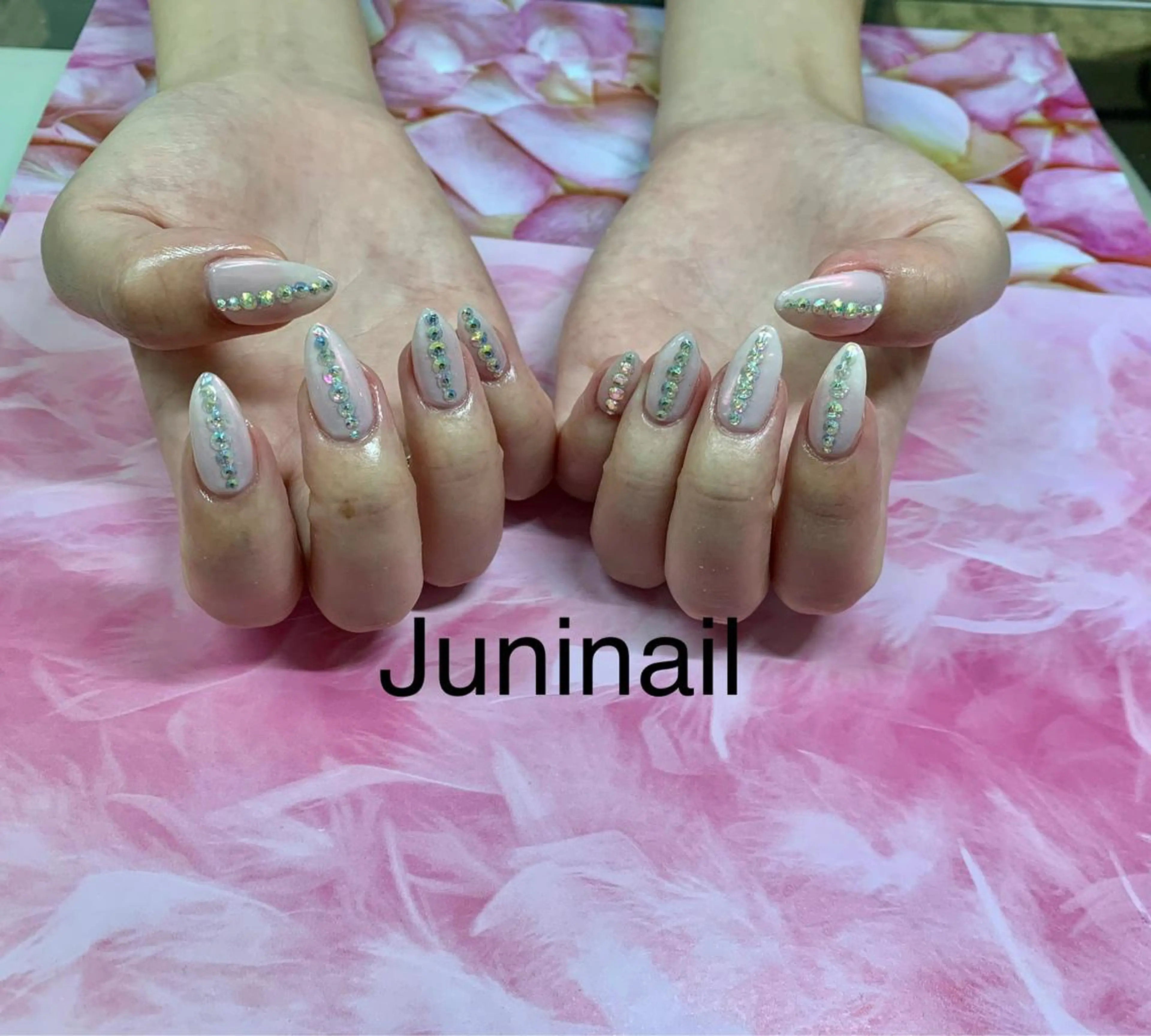 ネイル オーロラネイル クリアネイル フラッシュネイル フレンチネイル 氷ネイル・うるうるネイル ハンドネイル JuniNail韓国 ネイリストsuのネイルデザイン