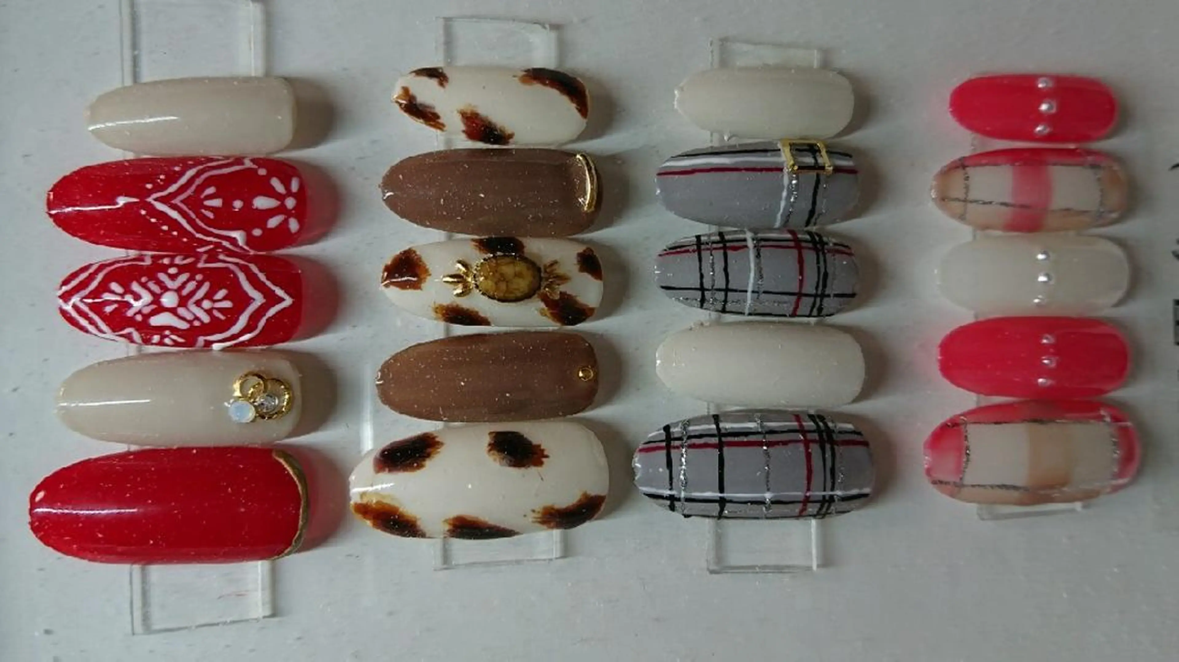 ネイル 鈴木 なつきのネイルデザイン