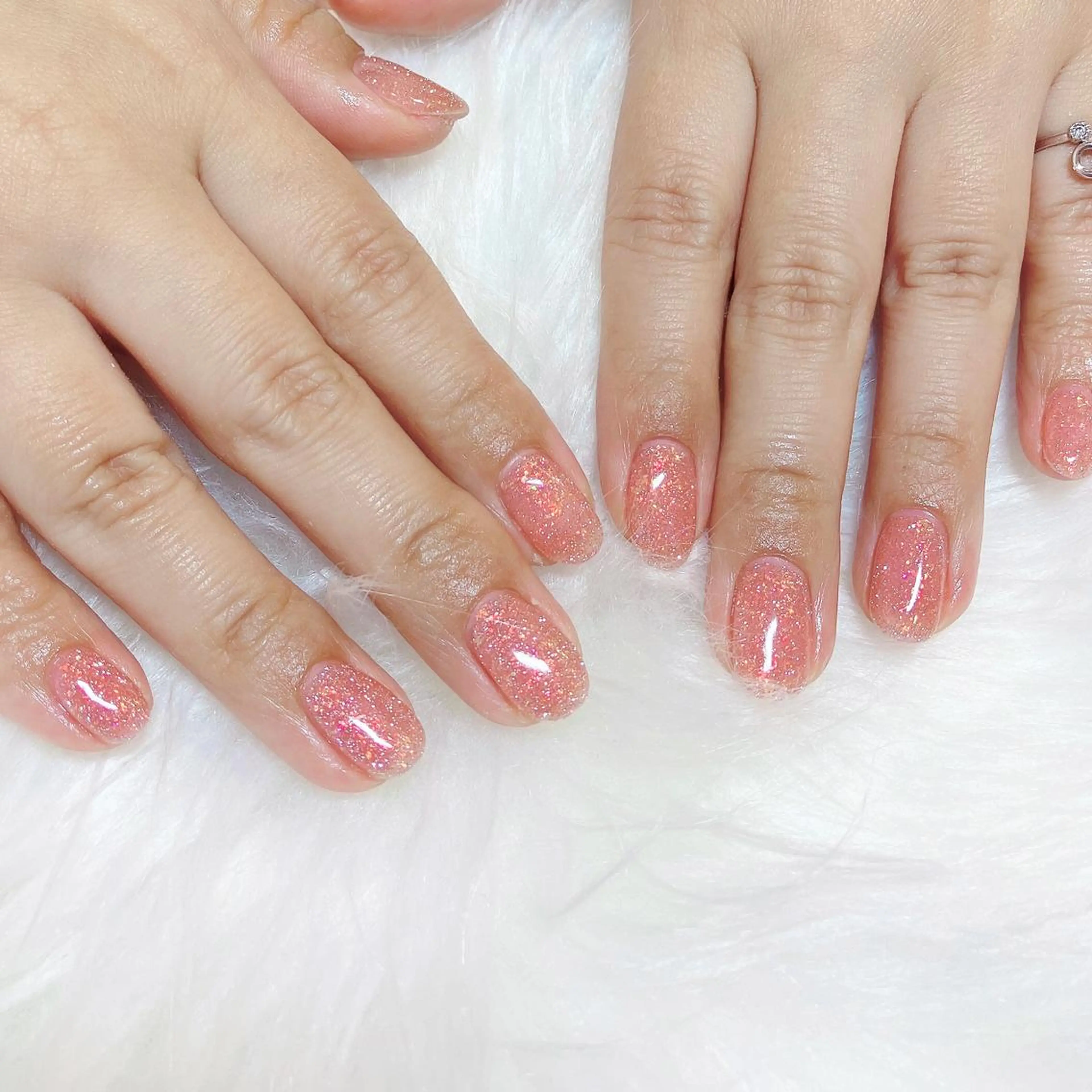 ネイル オーロラネイル フラッシュネイル 氷ネイル・うるうるネイル キラキラネイル 韓国ネイル Amour baseのネイルデザイン