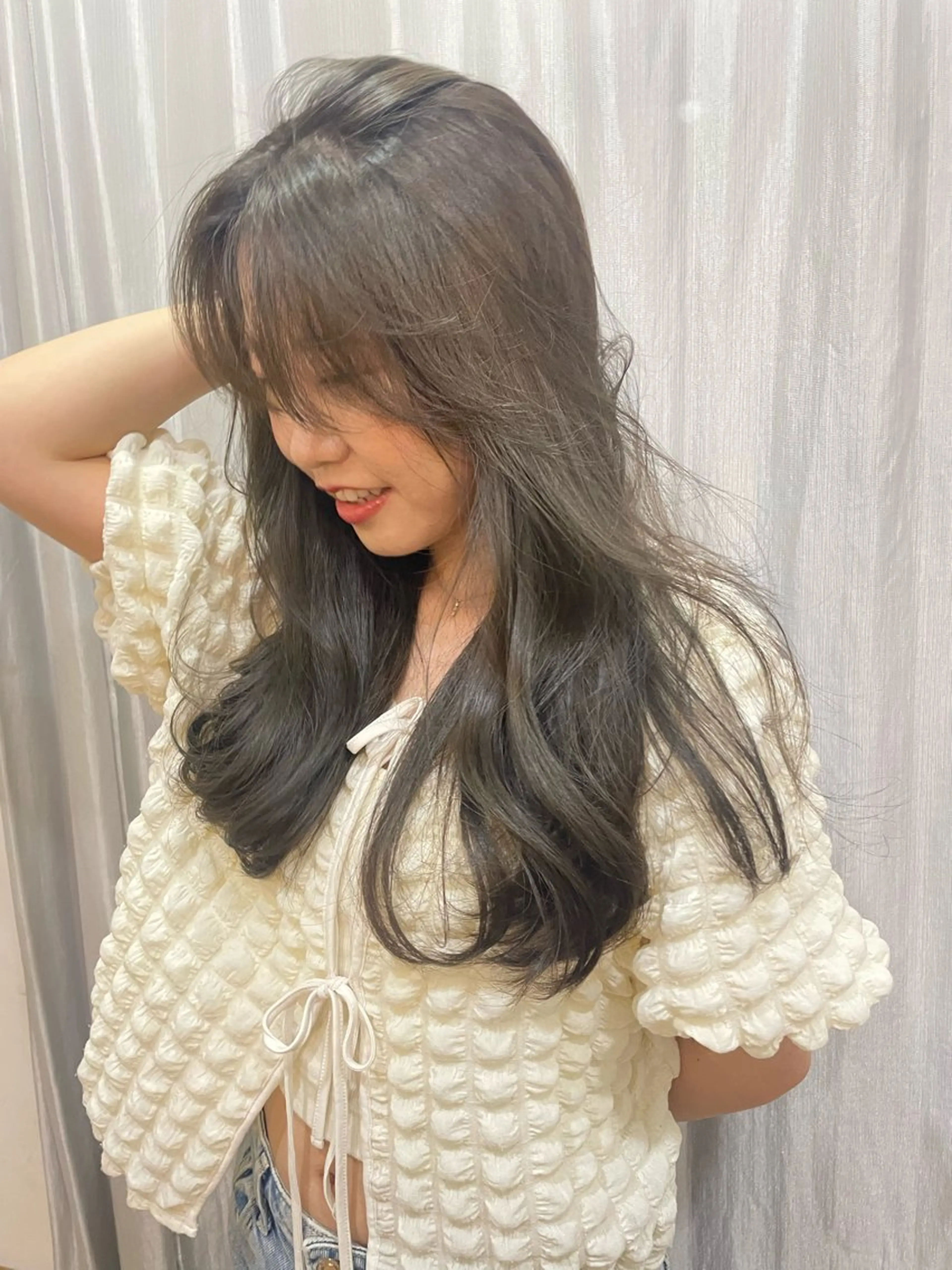 ロング カラー momoka ［pejite]のヘアスタイル
