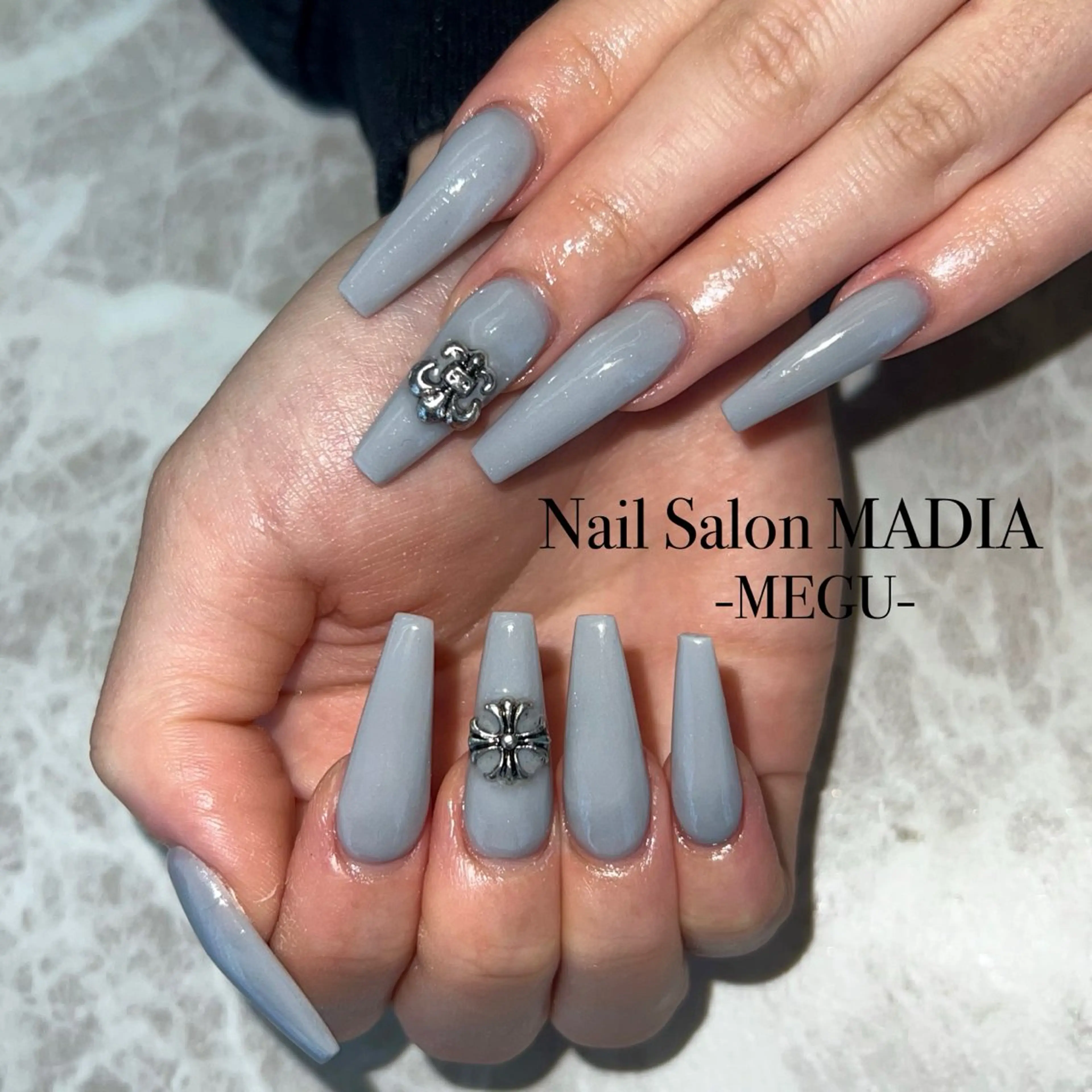 ネイル MADIA藤沢所属・MADIA MEGUのネイルデザイン