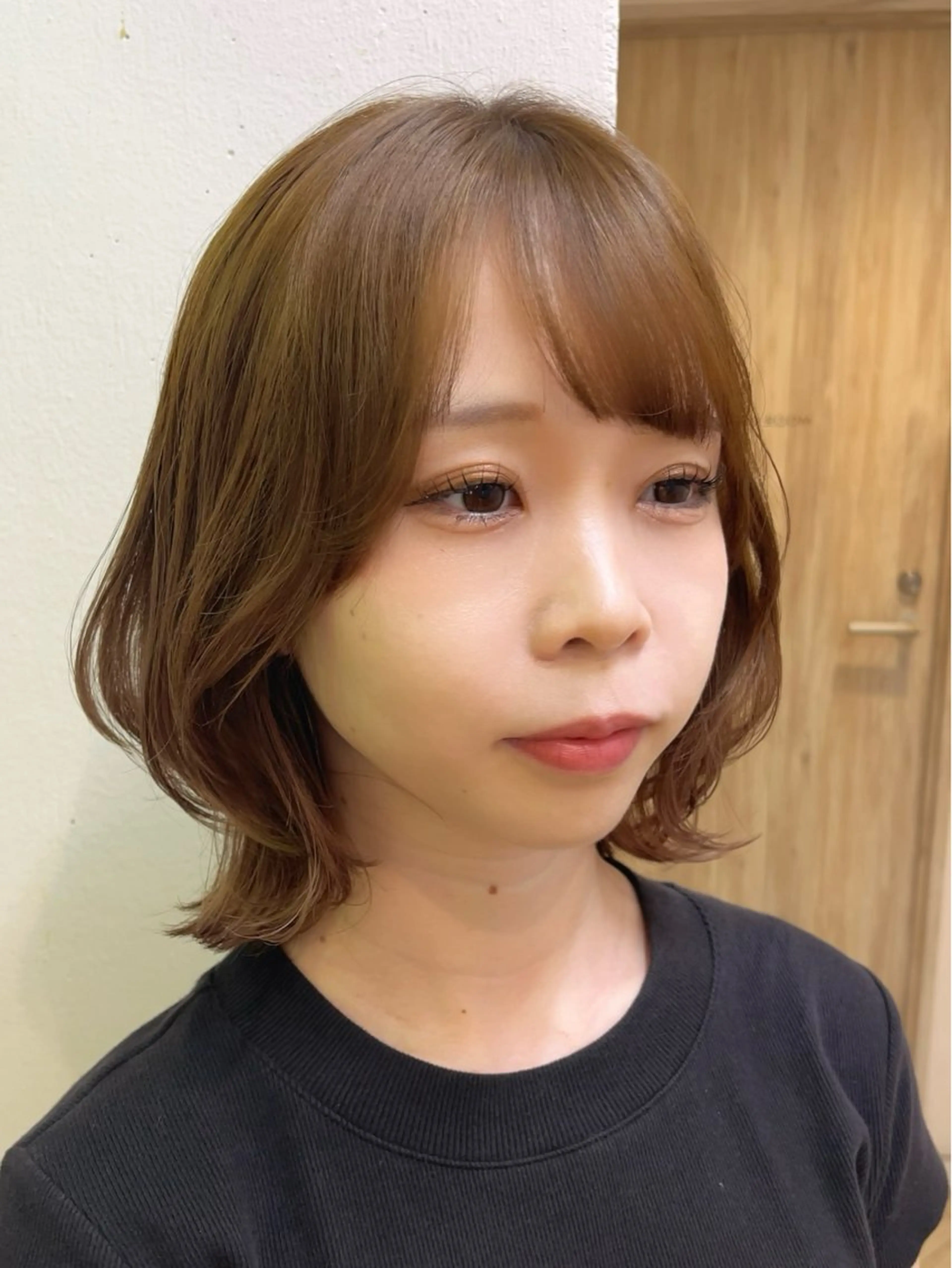 ミディアム くびれヘア 小顔カット カット トリートメント 顔まわり‎🤍小顔 カット🤍みさきのヘアスタイル